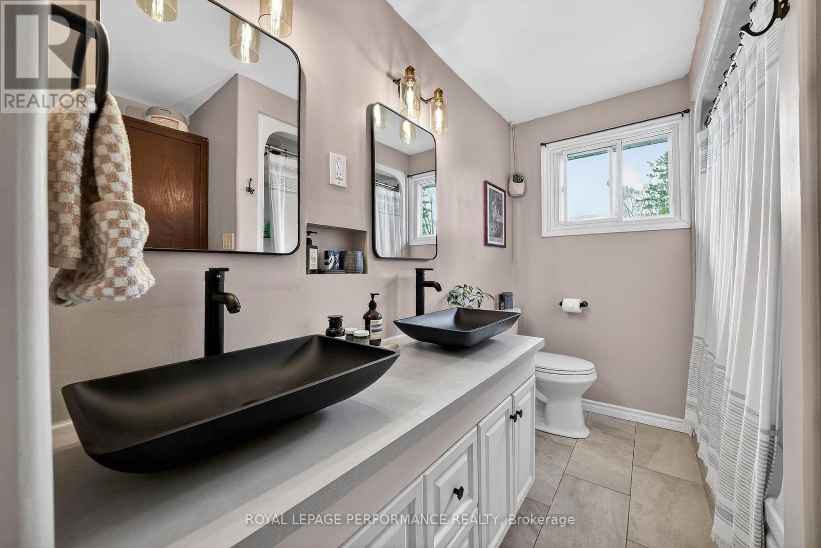 17406 County 18 Road, South Stormont, Ontario  K0C 2A0 - Photo 18 - X13093286