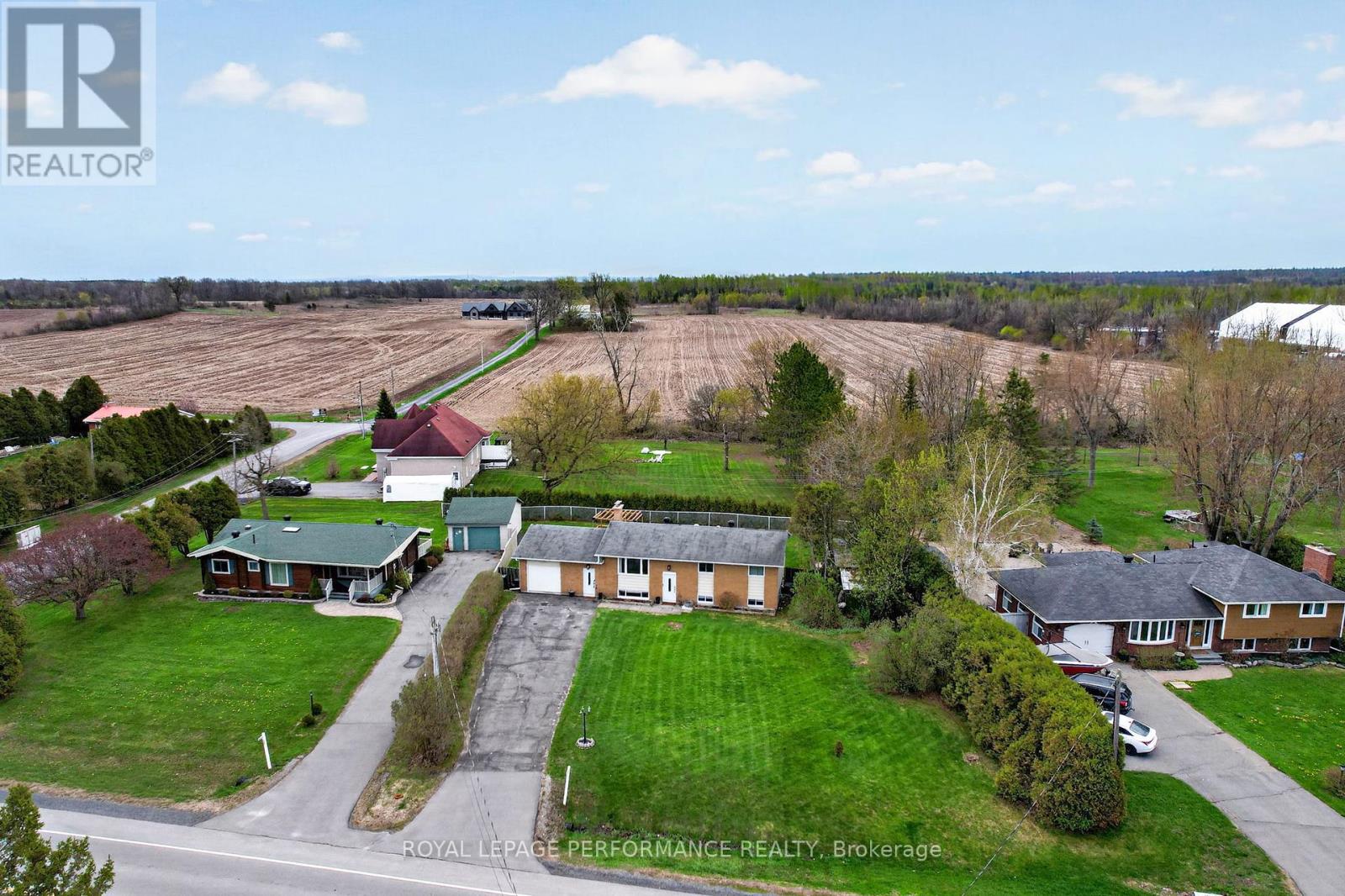 17406 County 18 Road, South Stormont, Ontario  K0C 2A0 - Photo 46 - X13093286