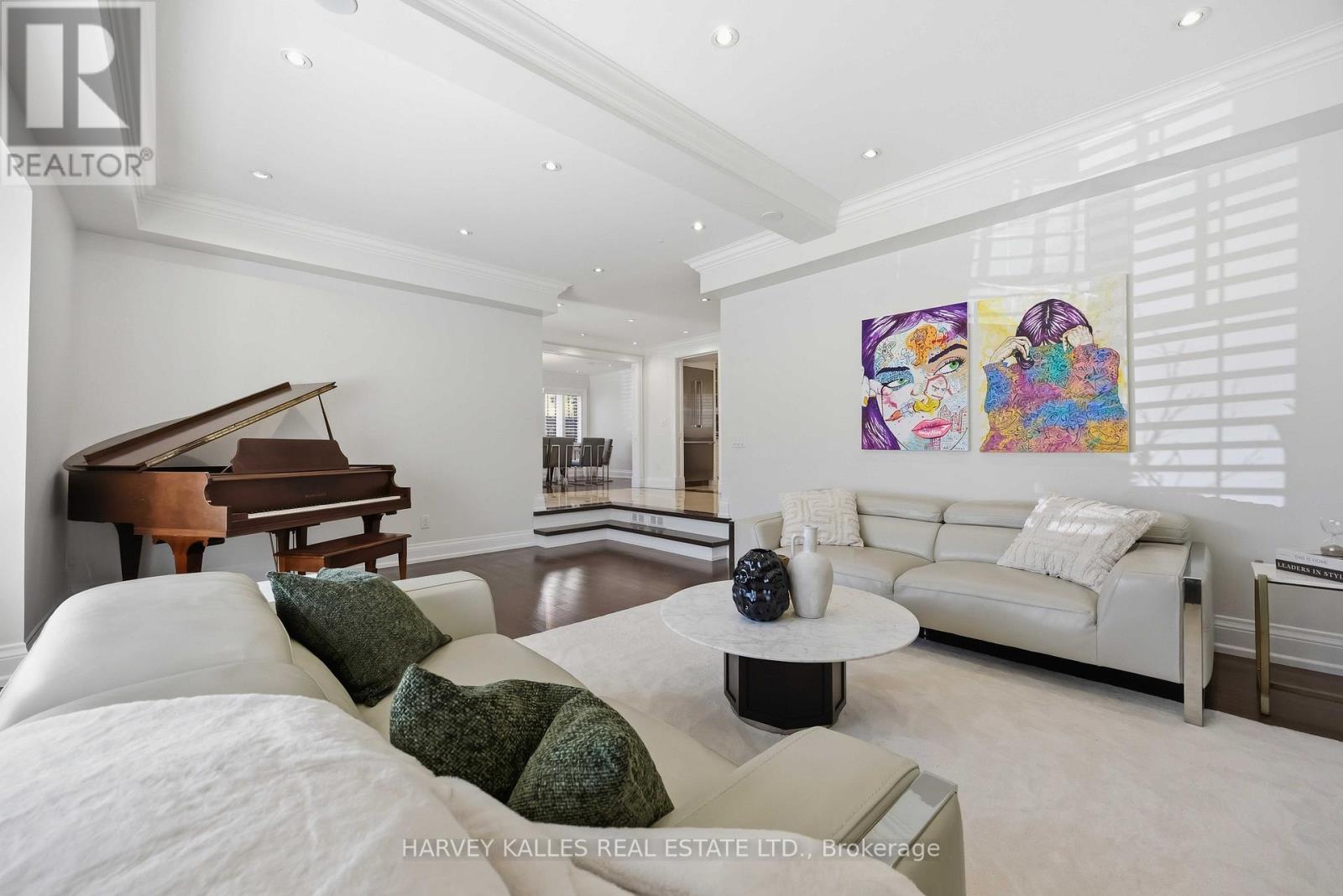 27 Ashley Park Road, Toronto, Ontario  M9A 4C9 - Photo 10 - W13093292