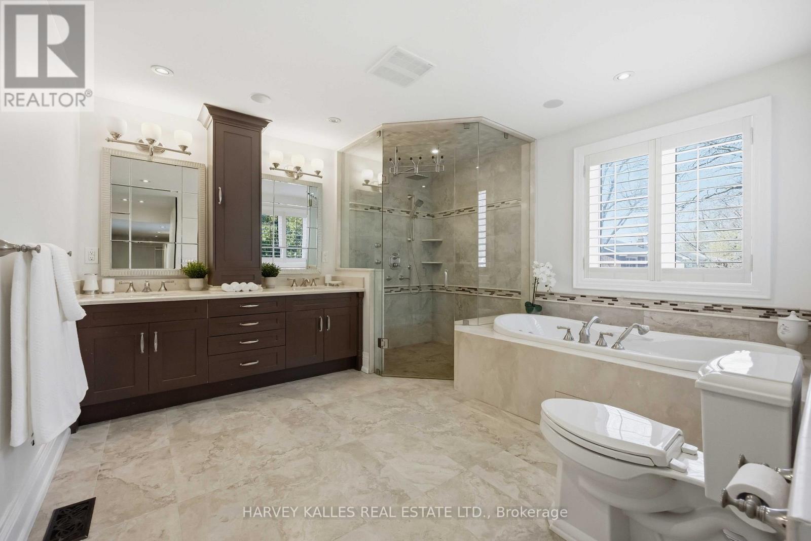 27 Ashley Park Road, Toronto, Ontario  M9A 4C9 - Photo 21 - W13093292