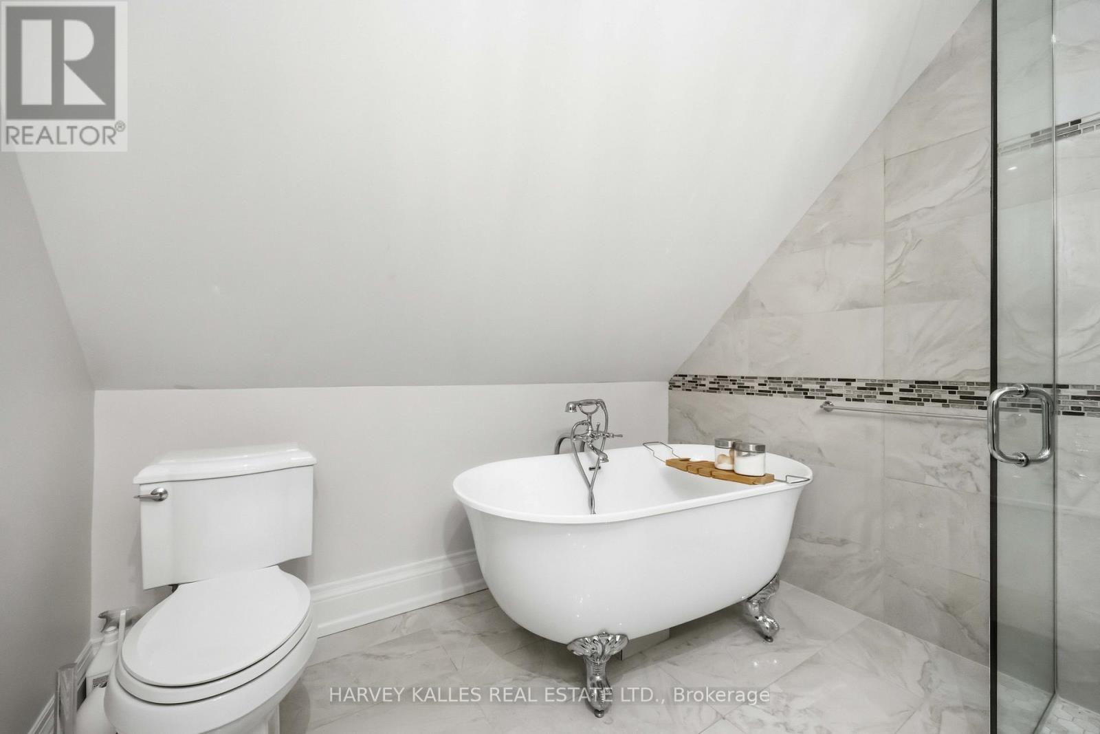 27 Ashley Park Road, Toronto, Ontario  M9A 4C9 - Photo 30 - W13093292