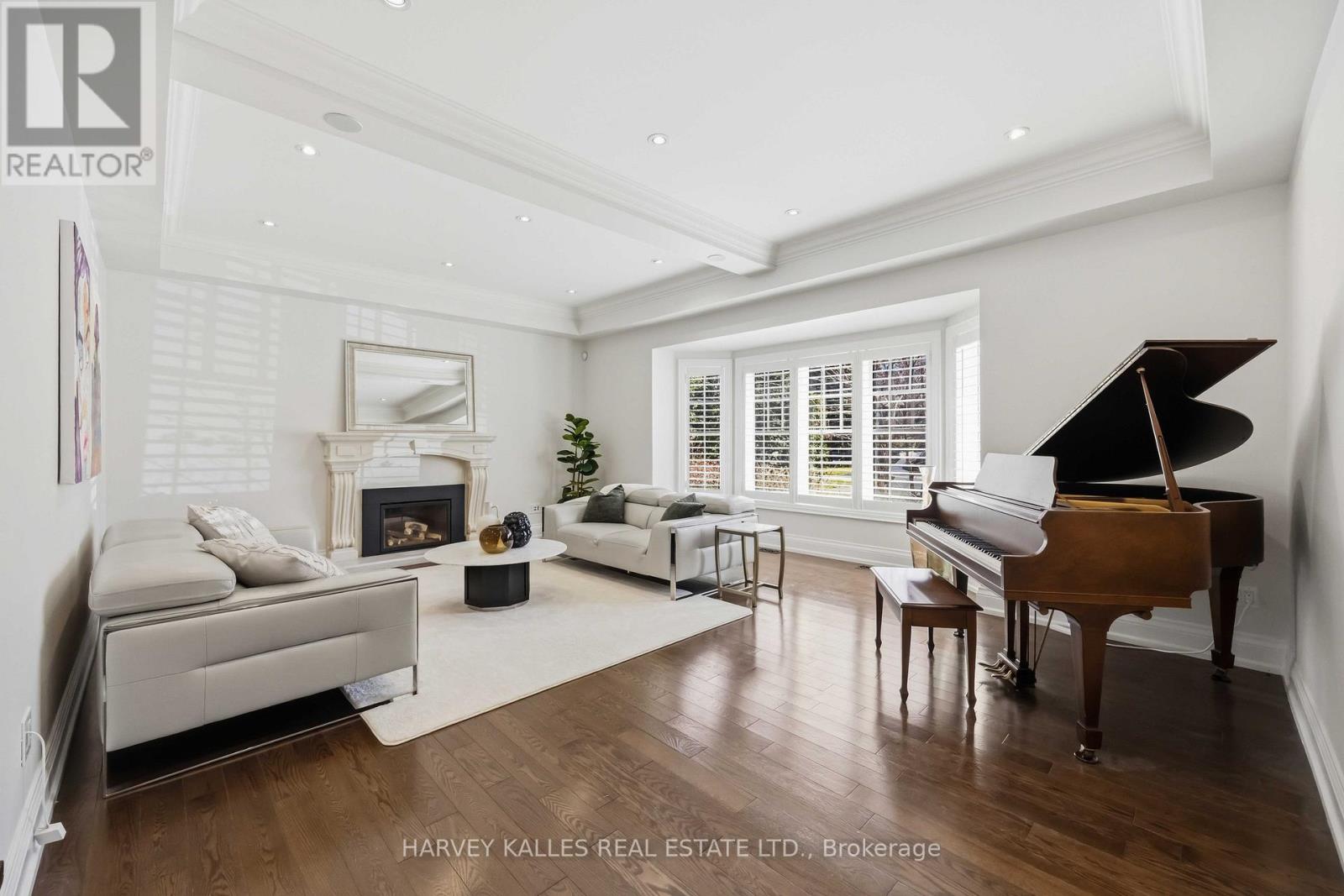 27 Ashley Park Road, Toronto, Ontario  M9A 4C9 - Photo 8 - W13093292