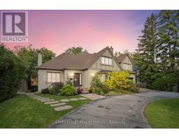 27 ASHLEY PARK ROAD, Toronto, Ontario