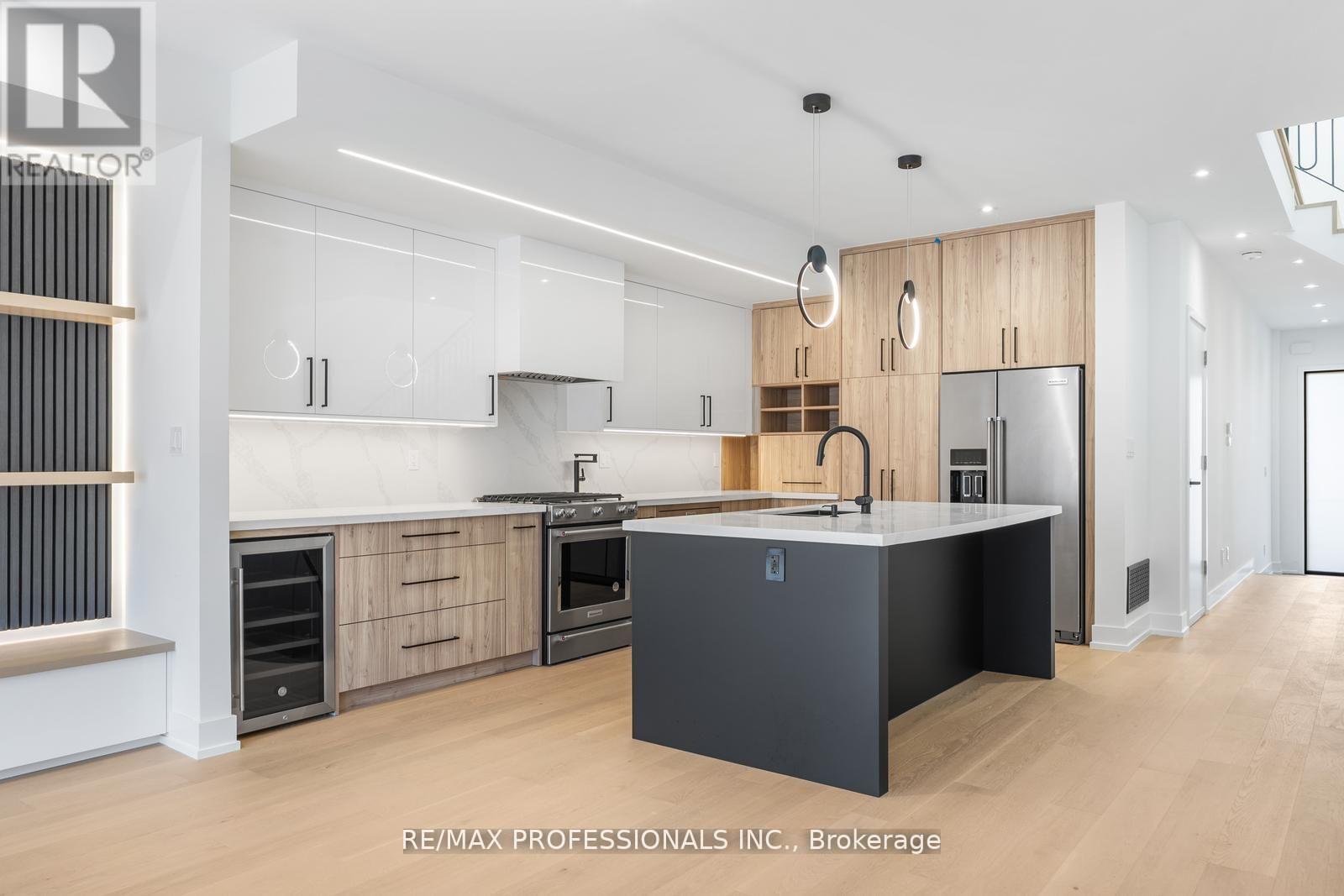 84 Twenty Ninth Street, Toronto, Ontario  M8W 3B1 - Photo 11 - W13093294