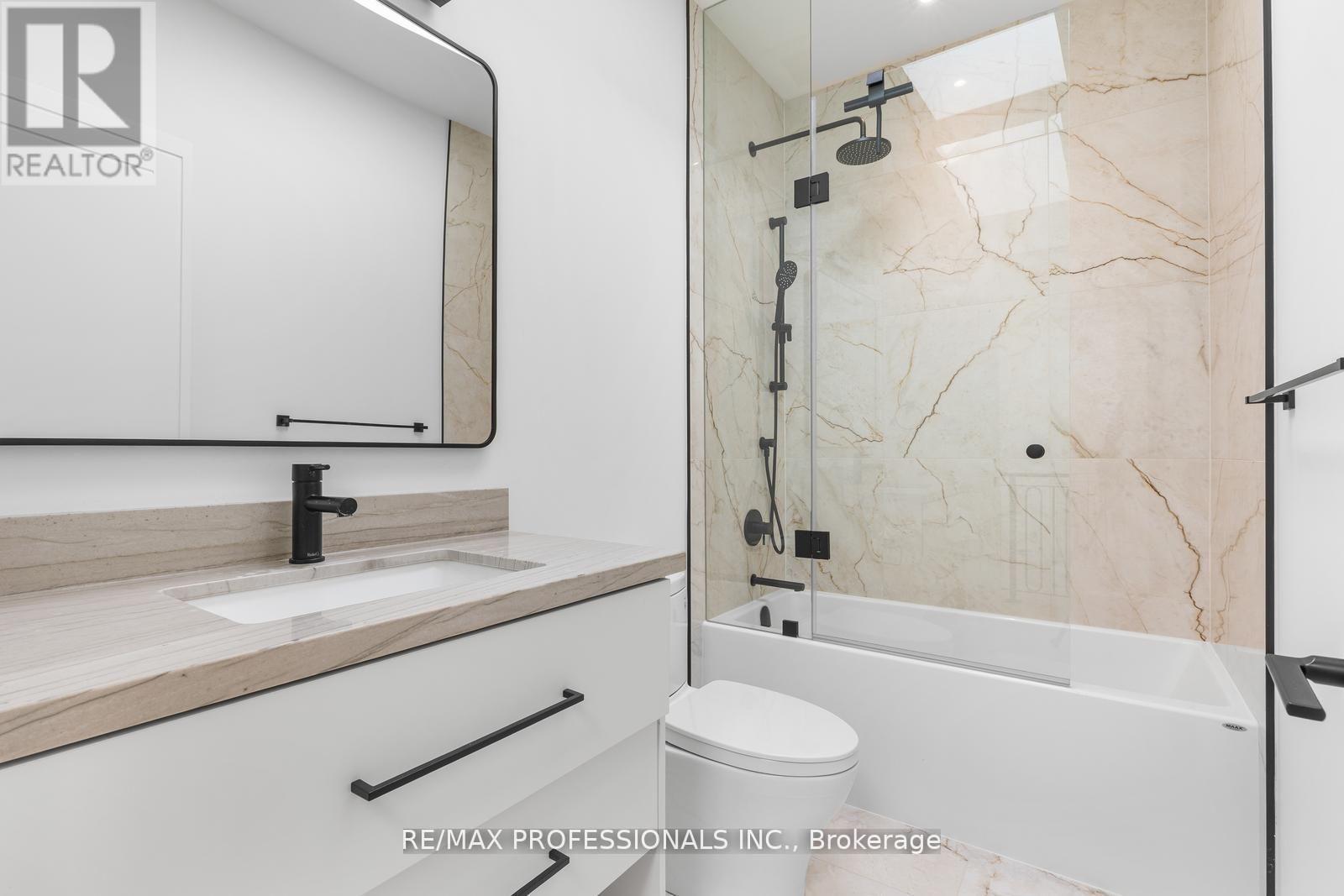 84 Twenty Ninth Street, Toronto, Ontario  M8W 3B1 - Photo 28 - W13093294