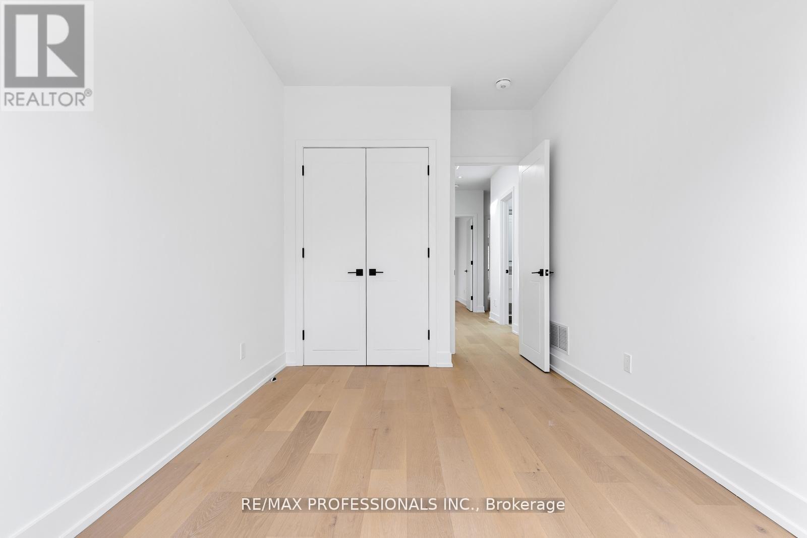 84 Twenty Ninth Street, Toronto, Ontario  M8W 3B1 - Photo 31 - W13093294