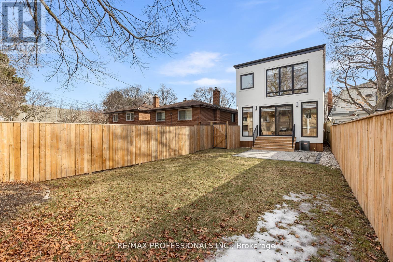 84 Twenty Ninth Street, Toronto, Ontario  M8W 3B1 - Photo 34 - W13093294