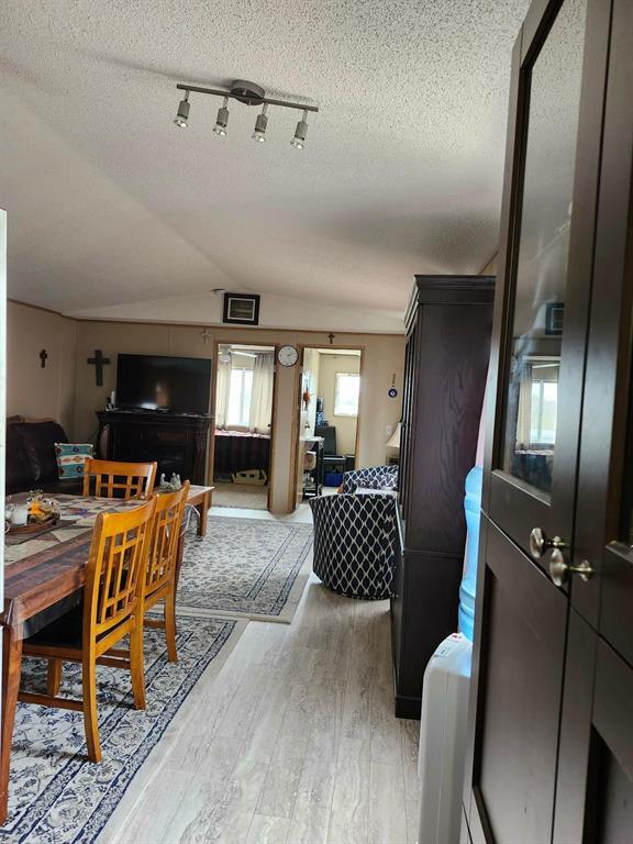 10 Woodlands Trailer Park Court, Woodlands, Manitoba  R0C 3H0 - Photo 5 - 202609527