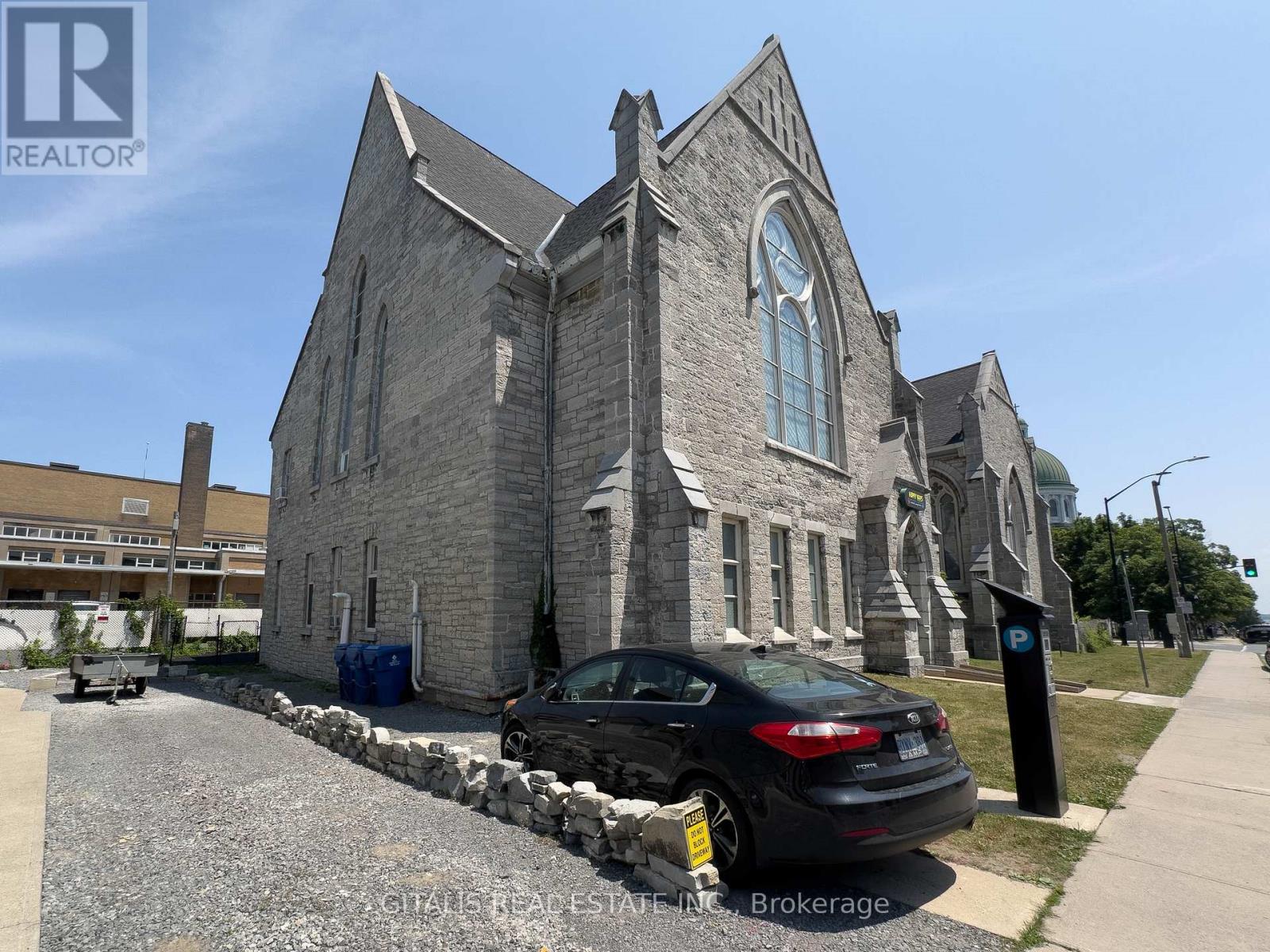 126 Wellington Street, Kingston, Ontario  K7L 3C7 - Photo 2 - X13093306