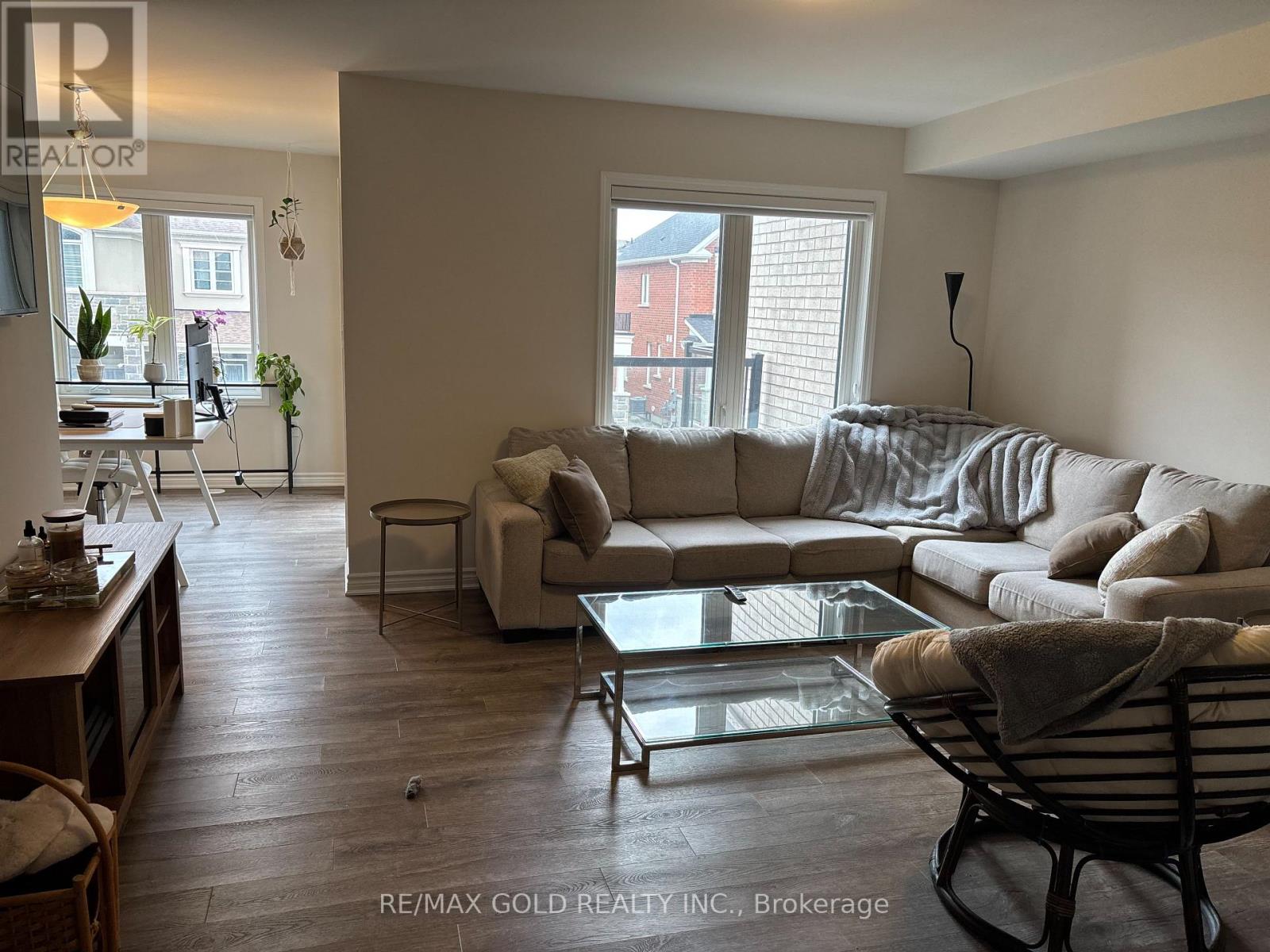 564 Bellflower Court, Milton, Ontario  L9E 1E4 - Photo 7 - W13092712