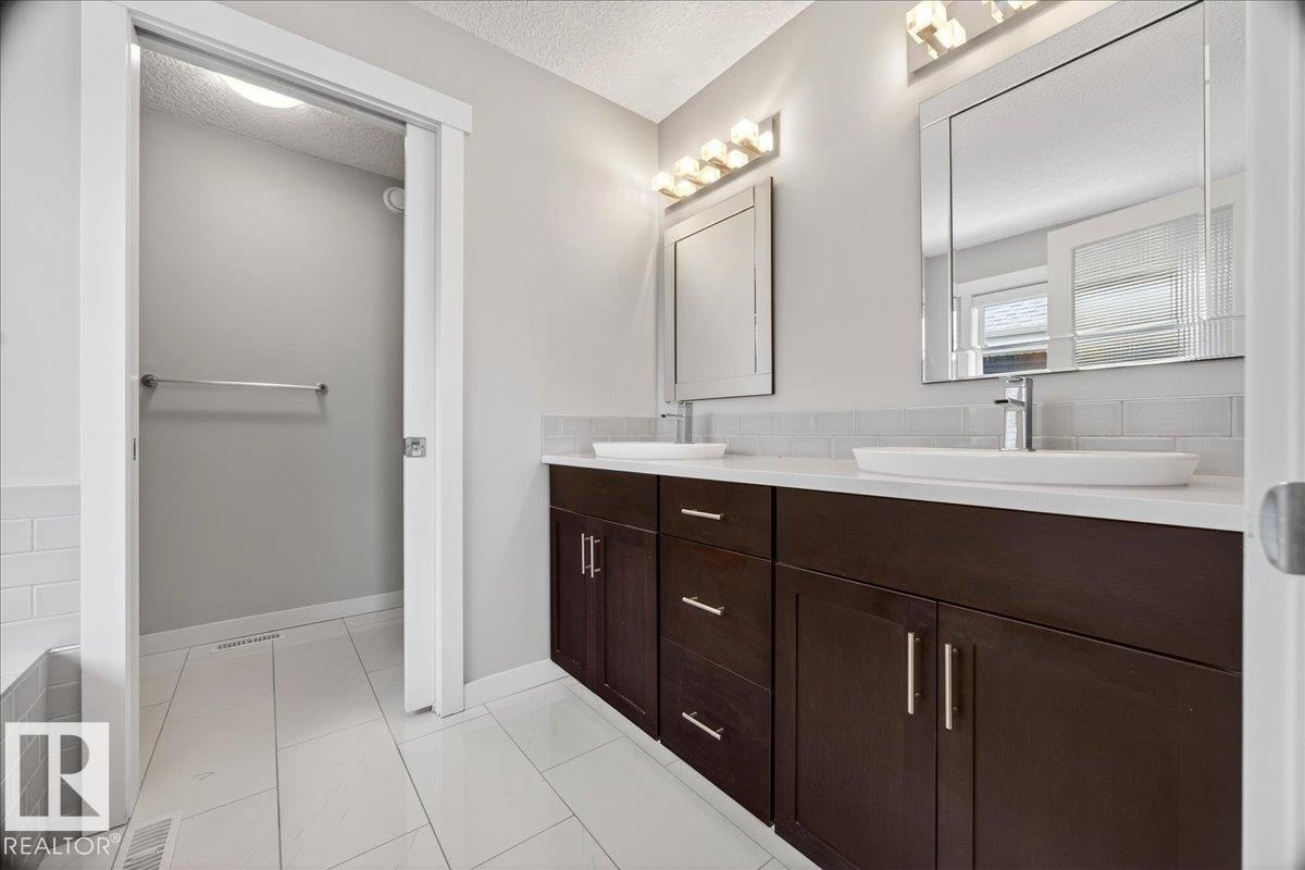 8048 18 Av Sw, Edmonton, Alberta  T6X 0Z8 - Photo 21 - E4486082