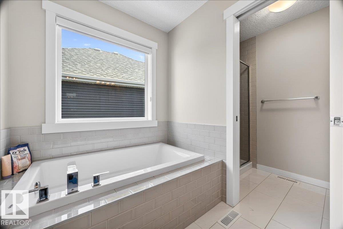 8048 18 Av Sw, Edmonton, Alberta  T6X 0Z8 - Photo 23 - E4486082