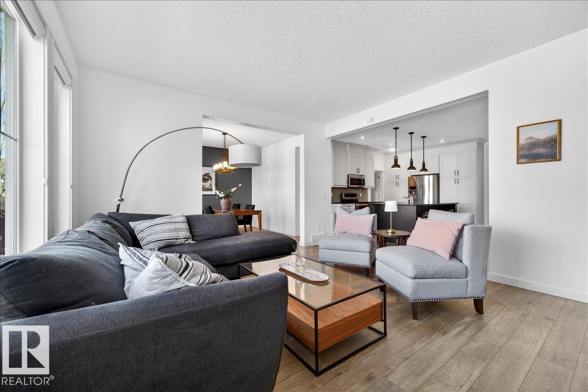 8048 18 Av Sw, Edmonton, Alberta  T6X 0Z8 - Photo 9 - E4486082