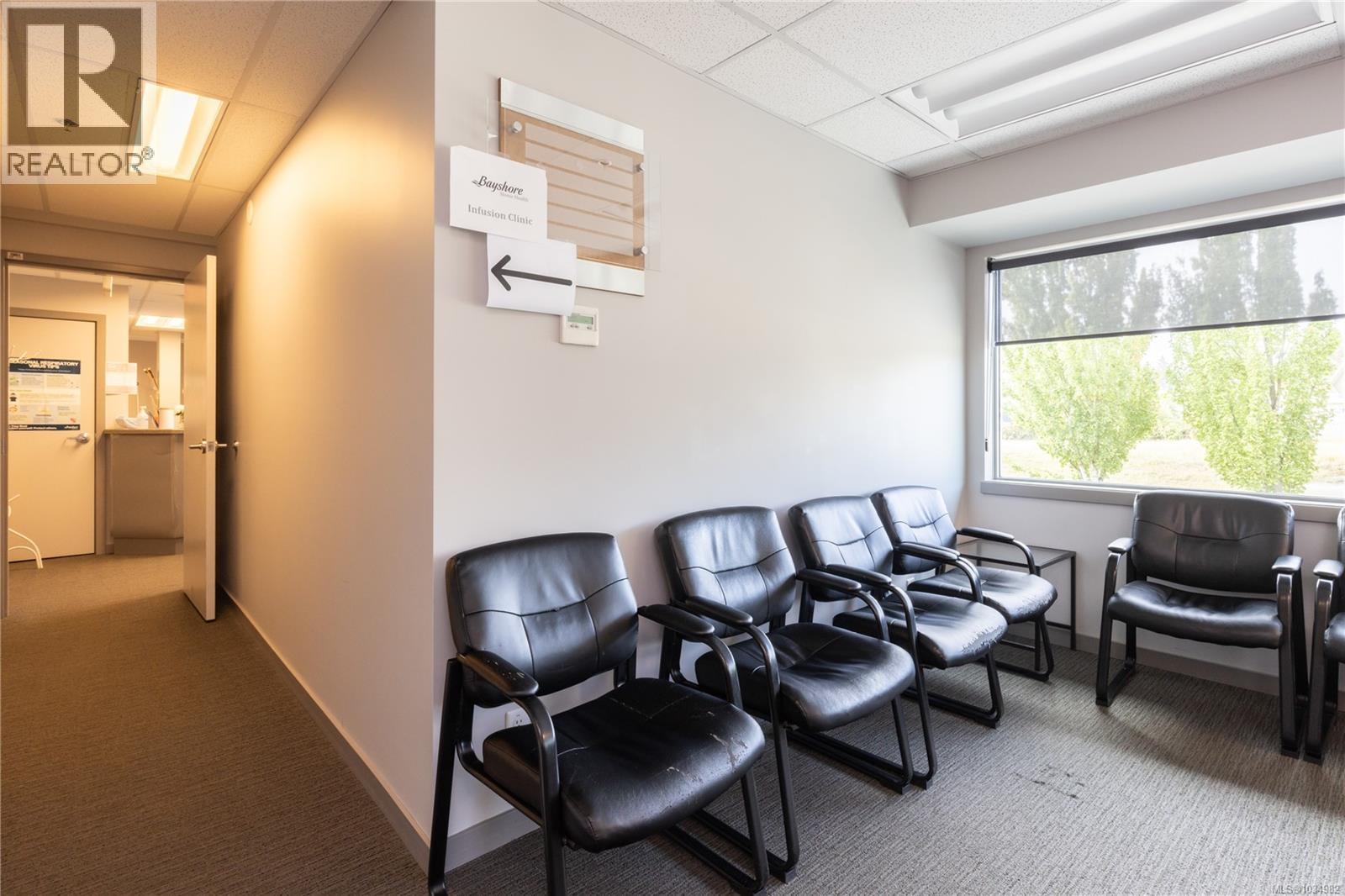 204 1650 Terminal Ave, Nanaimo, British Columbia  V9S 0A3 - Photo 10 - 1034982