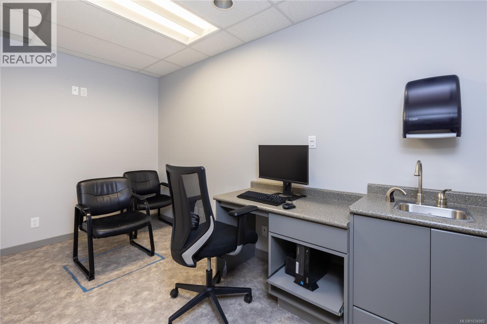 204 1650 Terminal Ave, Nanaimo, British Columbia  V9S 0A3 - Photo 15 - 1034982