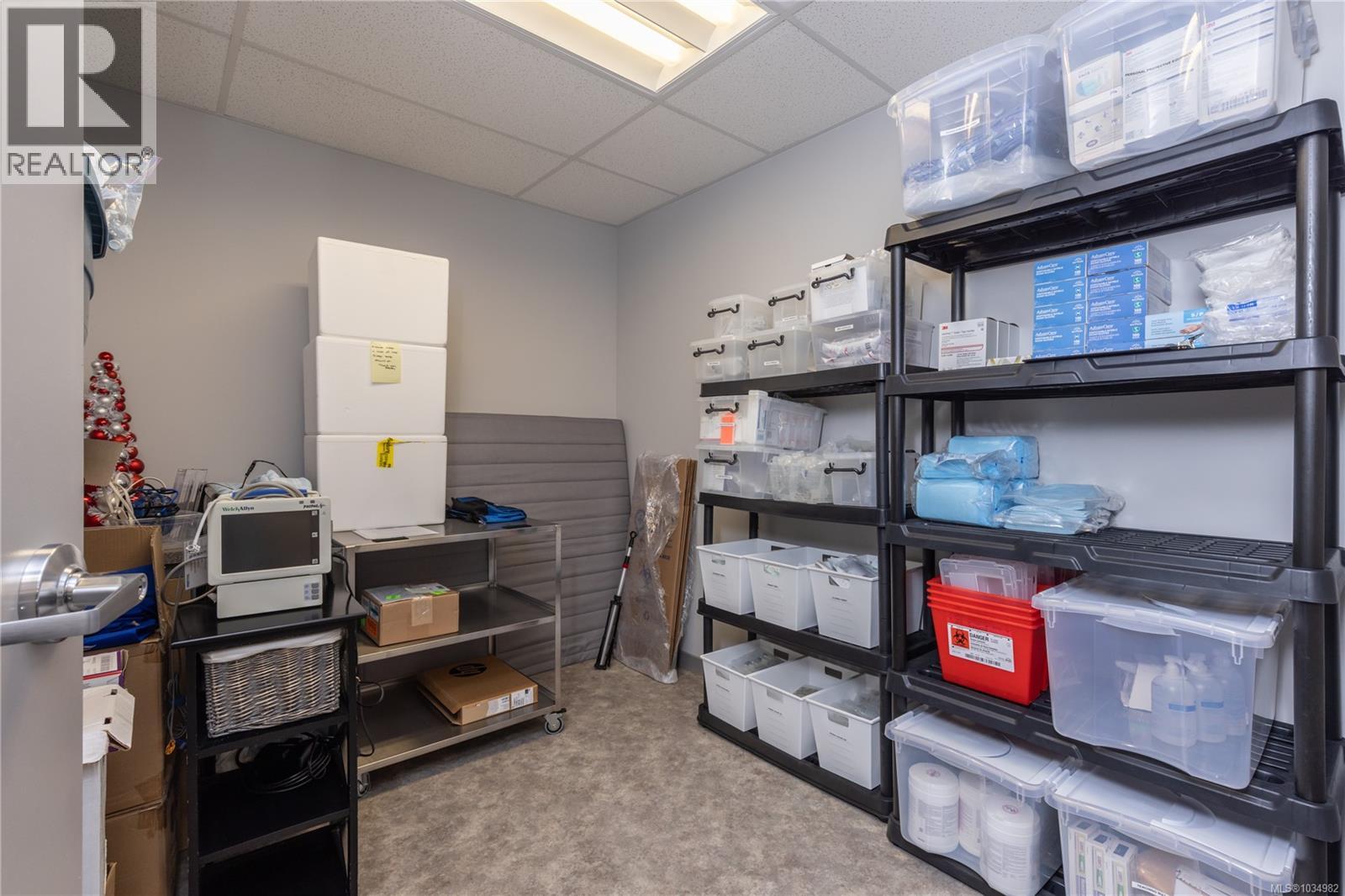 204 1650 Terminal Ave, Nanaimo, British Columbia  V9S 0A3 - Photo 33 - 1034982