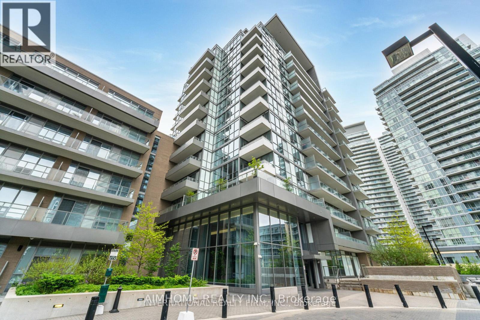 306 - 32 FOREST MANOR ROAD, Toronto, Ontario
