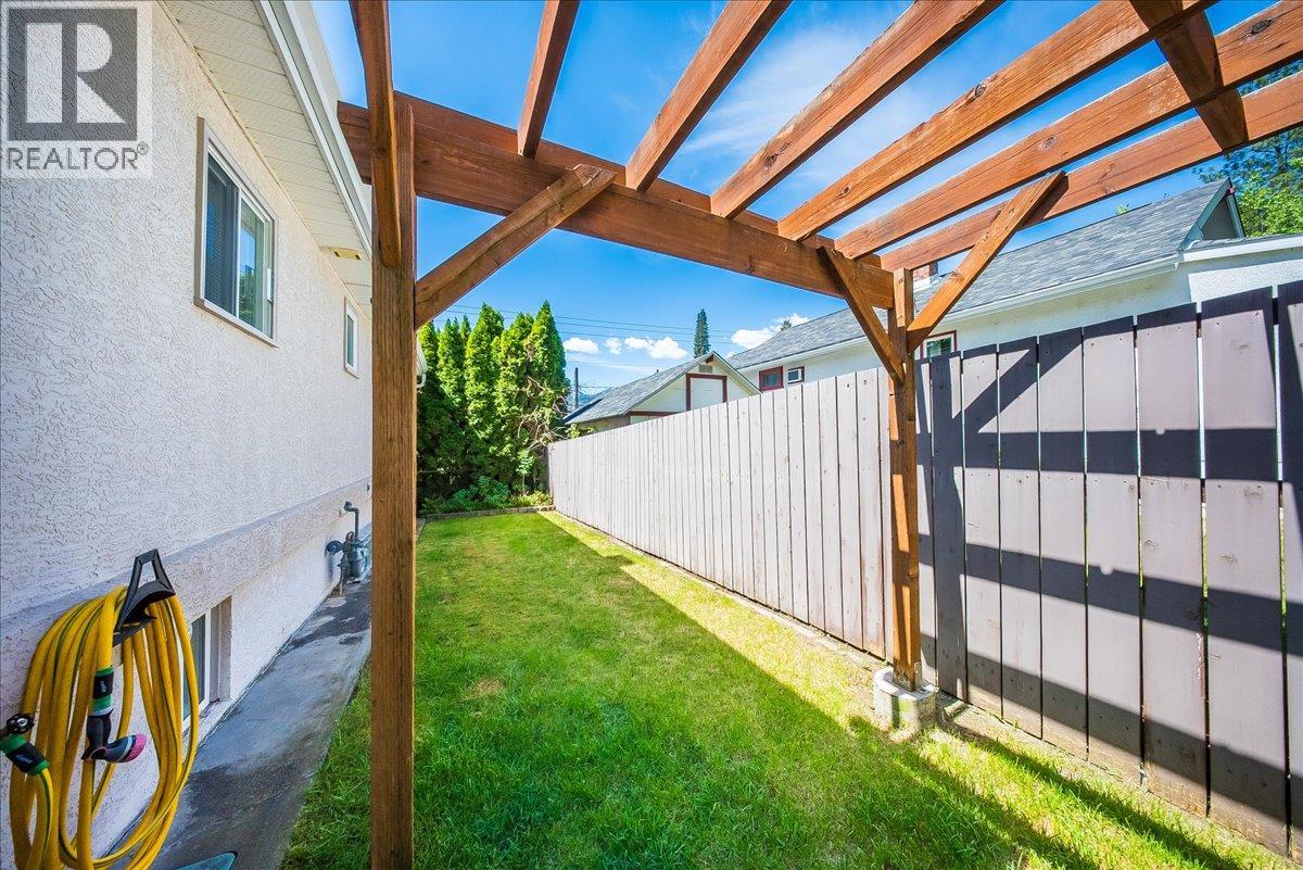 1239 Third Avenue, Trail, British Columbia  V1R 1P1 - Photo 48 - 10386250