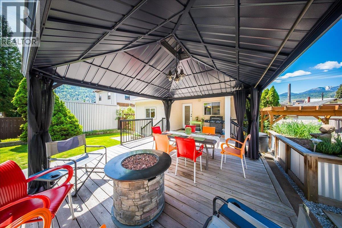 1239 Third Avenue, Trail, British Columbia  V1R 1P1 - Photo 55 - 10386250