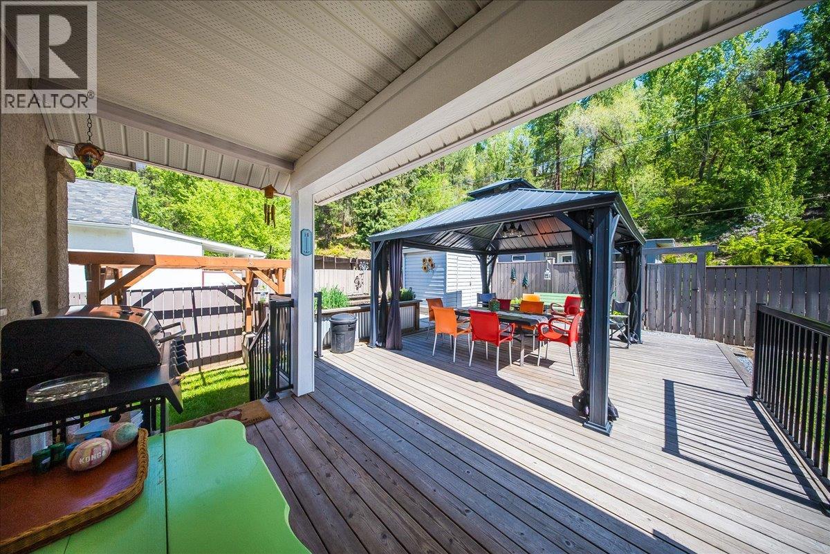 1239 Third Avenue, Trail, British Columbia  V1R 1P1 - Photo 60 - 10386250
