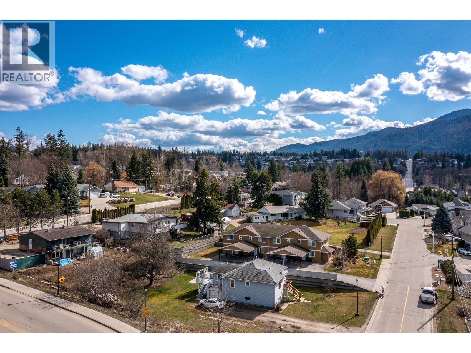 780 20 Street Ne Unit# 1-4, Salmon Arm, British Columbia  V1E 2K9 - Photo 5 - 10386172