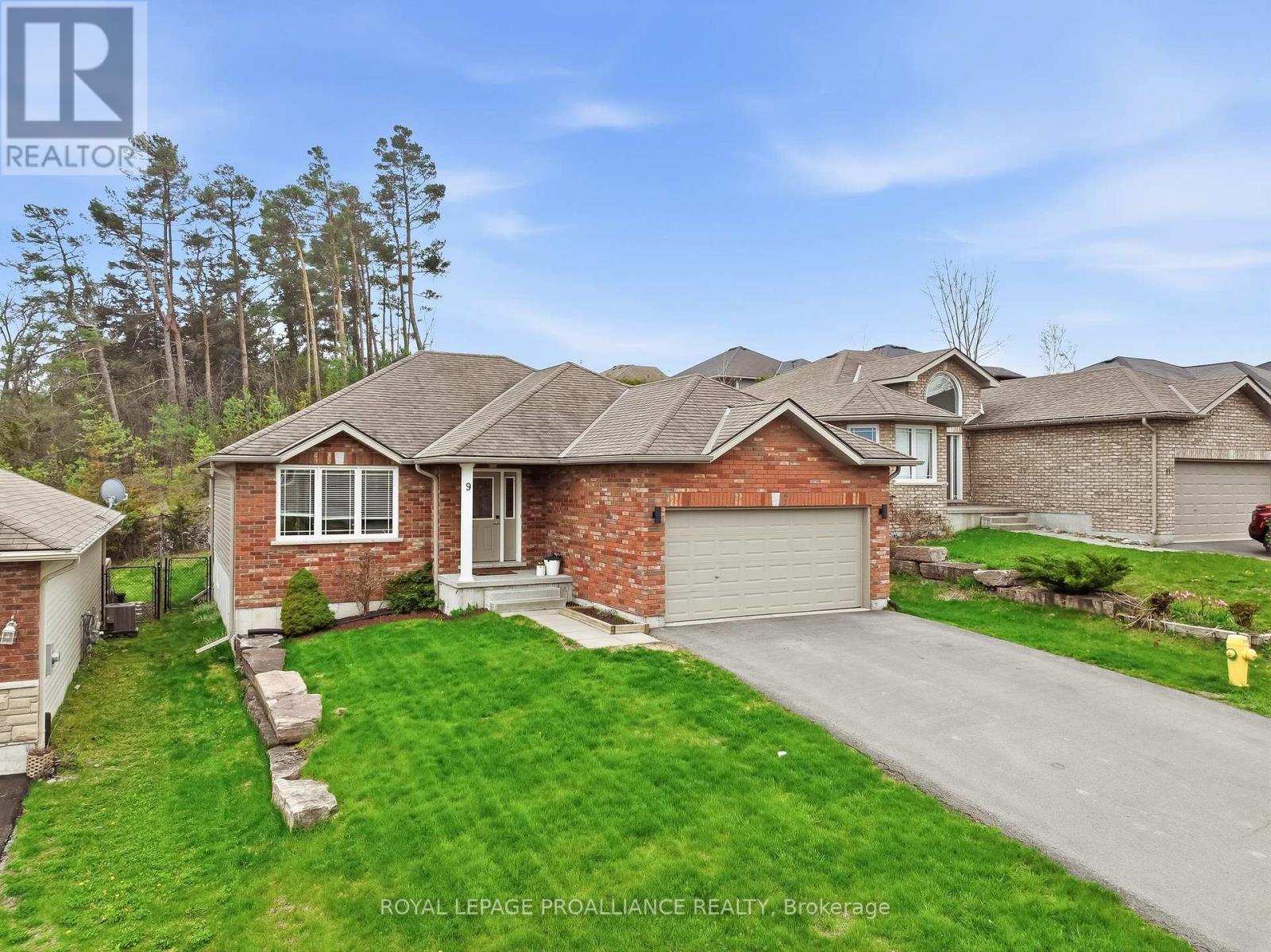 9 Mitchell Drive, Quinte West, Ontario  K0K 2C0 - Photo 2 - X13093392