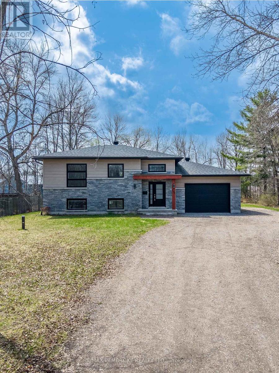 166 Golf Course Road, Laurentian Valley, Ontario  K8A 7B1 - Photo 2 - X13093320