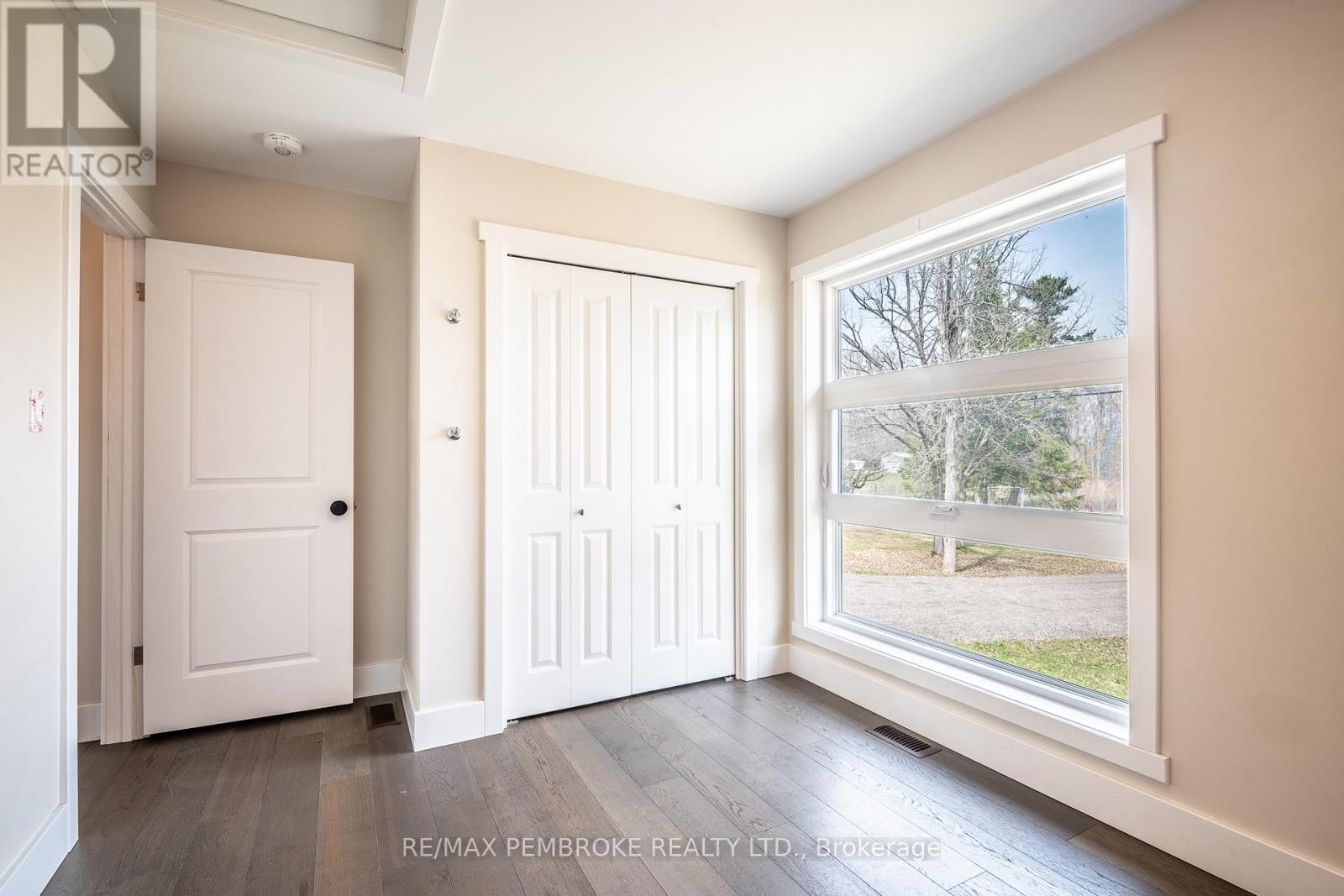 166 Golf Course Road, Laurentian Valley, Ontario  K8A 7B1 - Photo 27 - X13093320