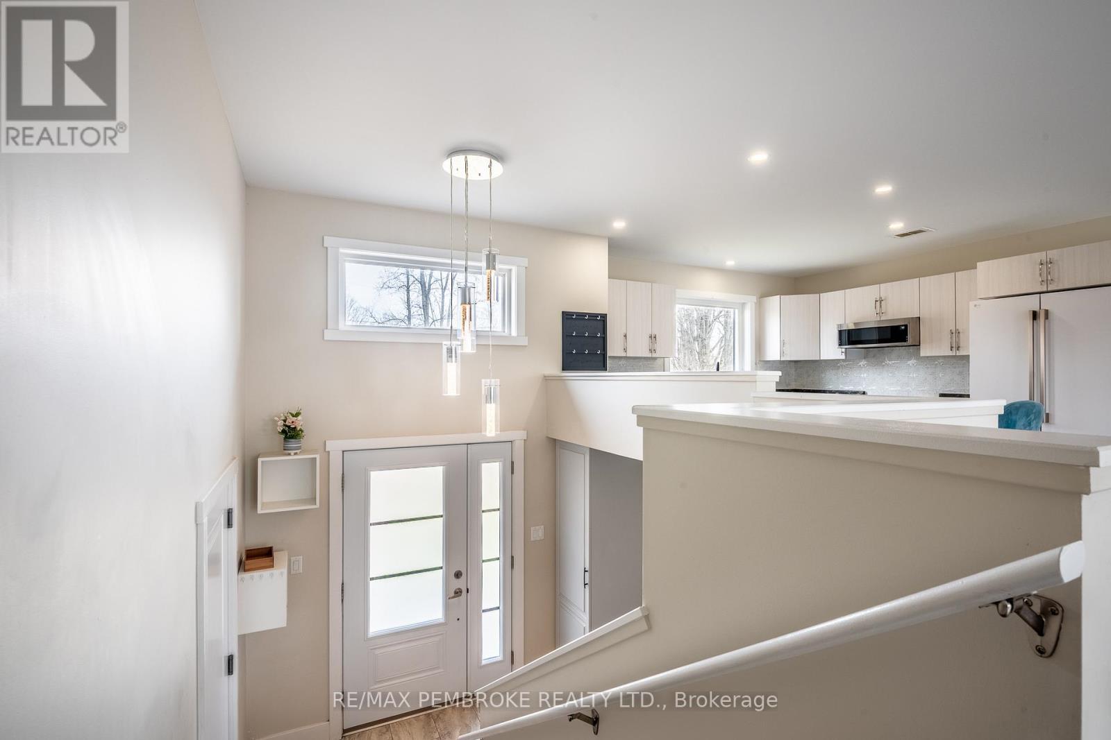 166 Golf Course Road, Laurentian Valley, Ontario  K8A 7B1 - Photo 30 - X13093320