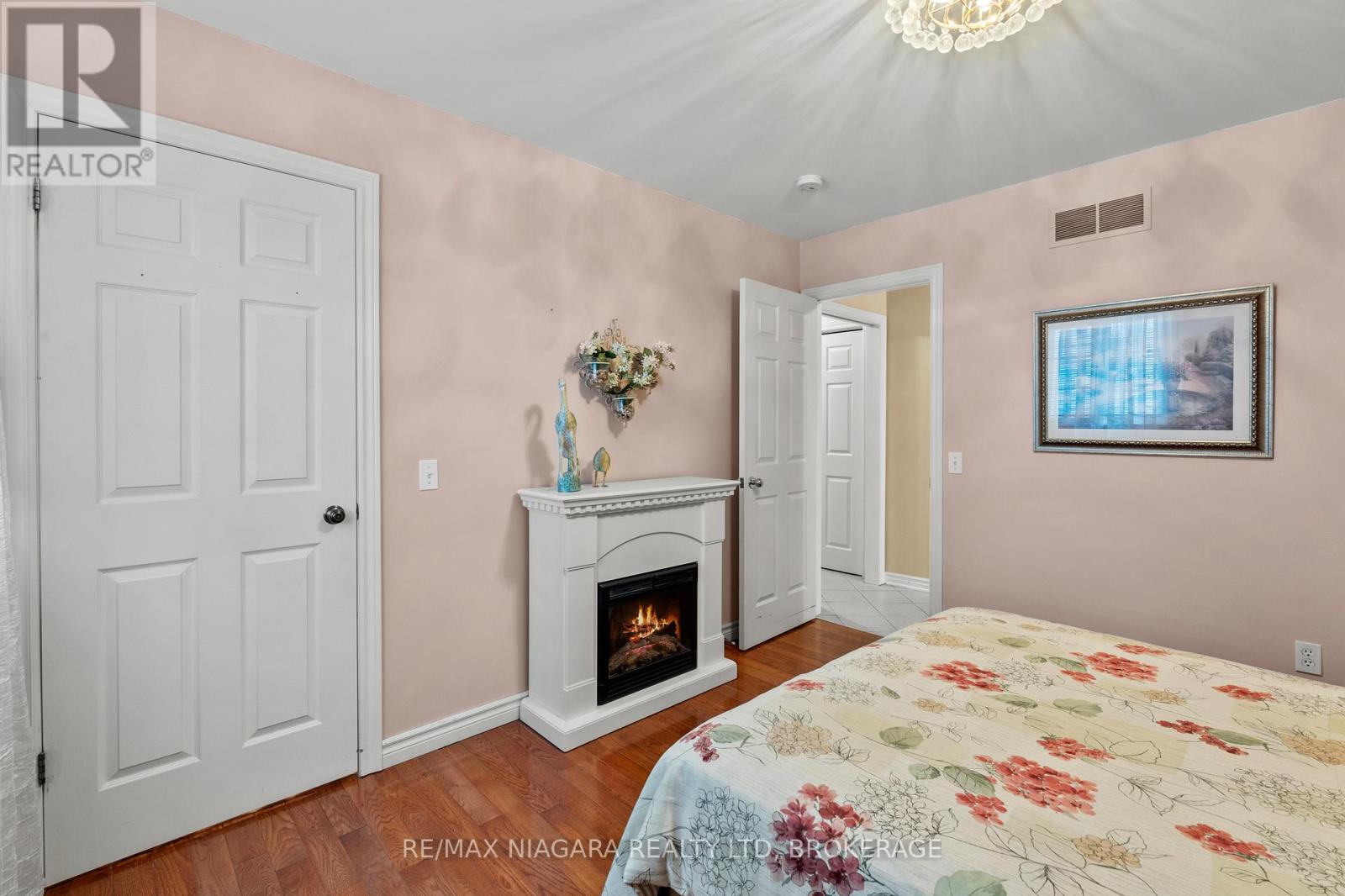 73 First St Louth Street, St. Catharines, Ontario  L2W 1A6 - Photo 25 - X13093378