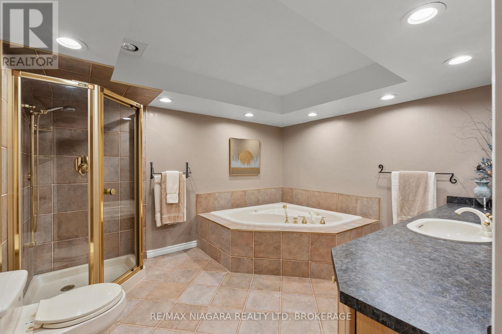 73 First St Louth Street, St. Catharines, Ontario  L2W 1A6 - Photo 35 - X13093378