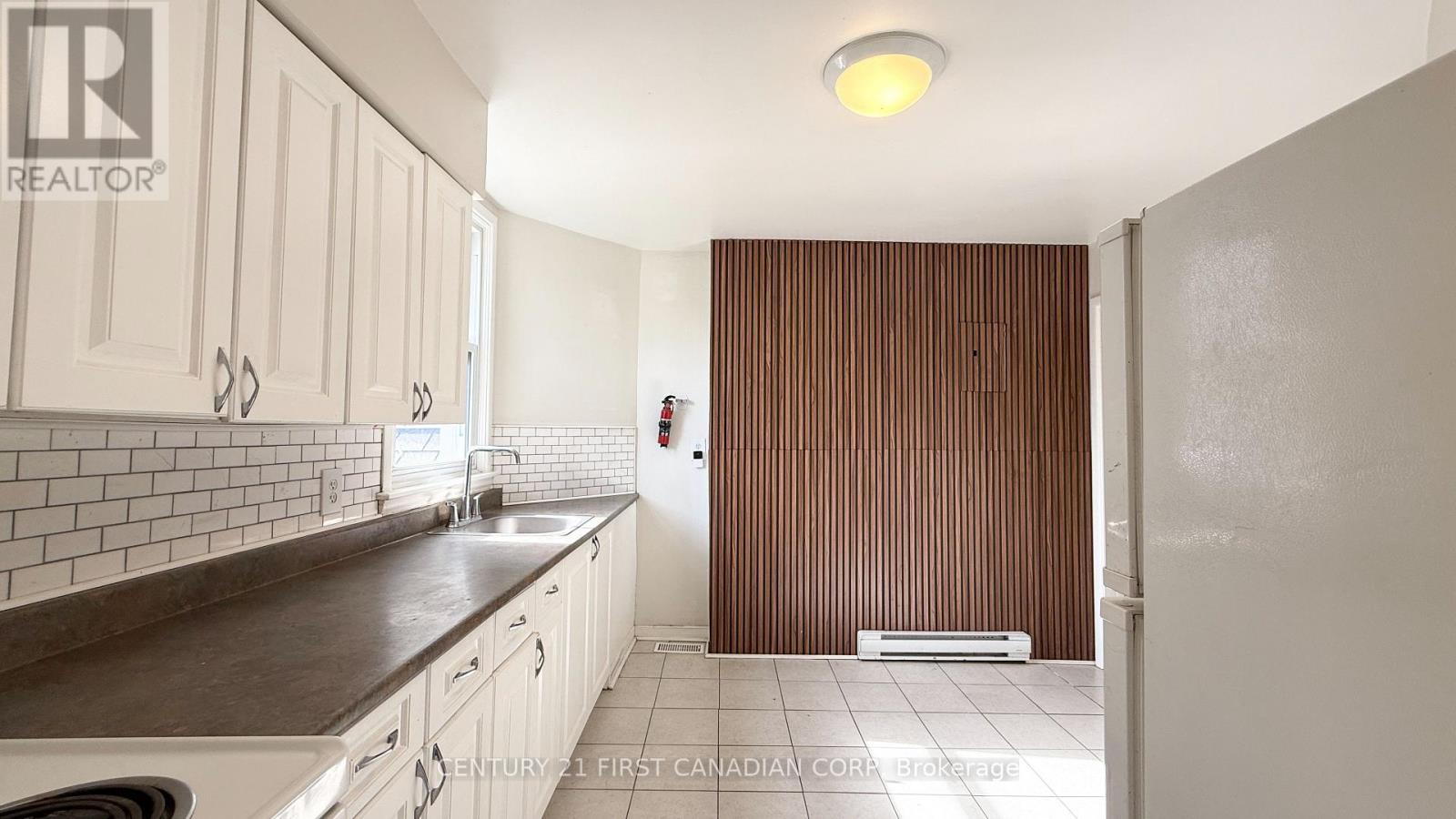 Apt 3 - 359 Princess Avenue, London East, Ontario  N6B 2A7 - Photo 5 - X13018584