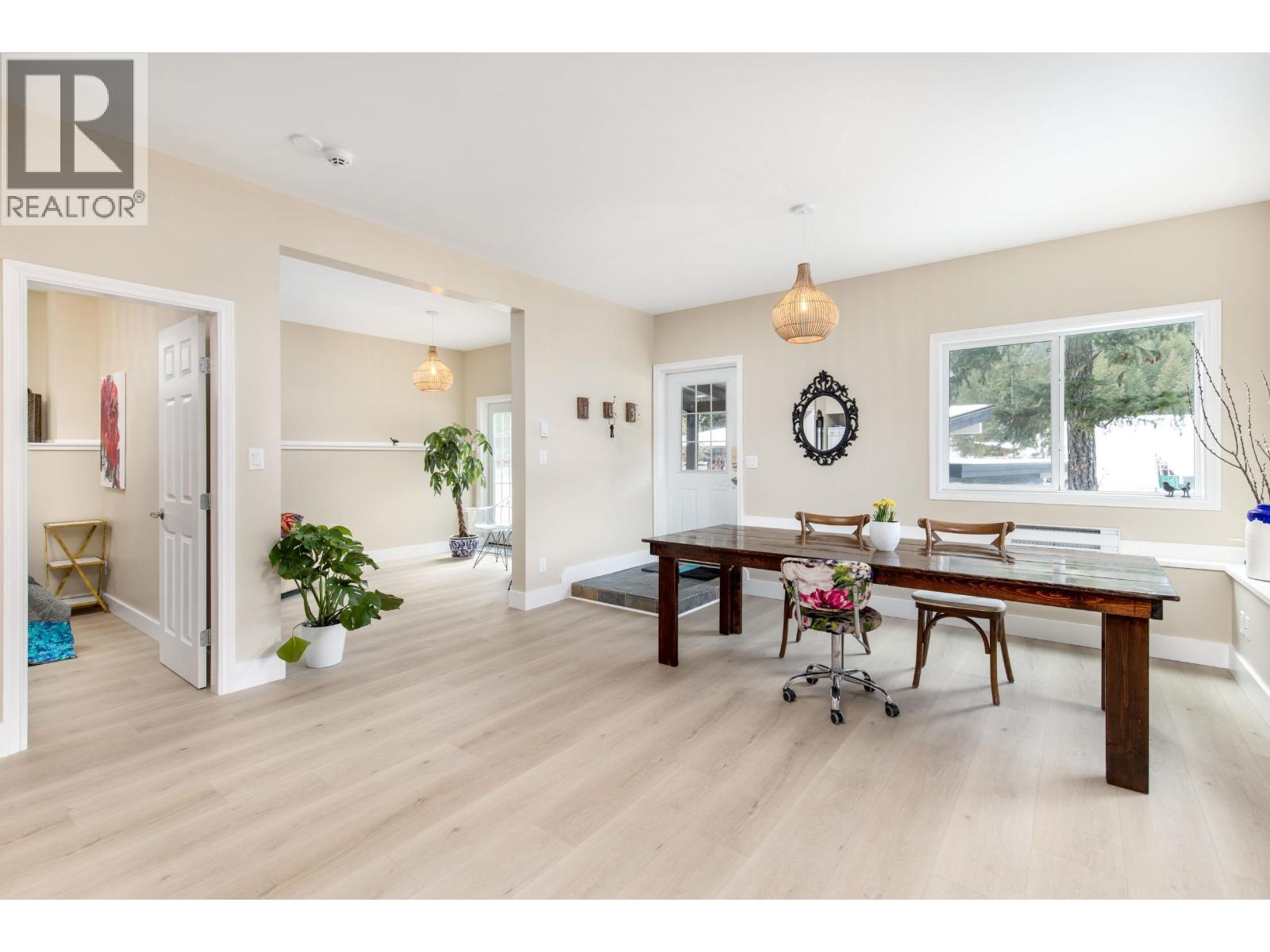 7467 Dogwood Street, Pemberton, British Columbia  V0N 2L0 - Photo 30 - R3108575
