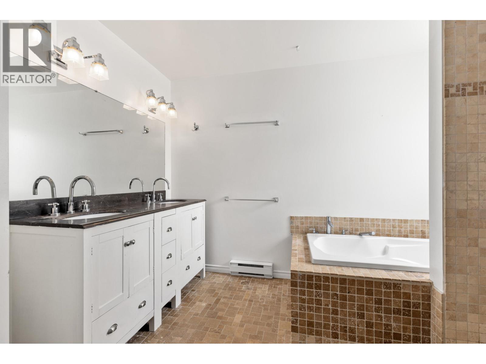 7467 Dogwood Street, Pemberton, British Columbia  V0N 2L0 - Photo 17 - R3108575