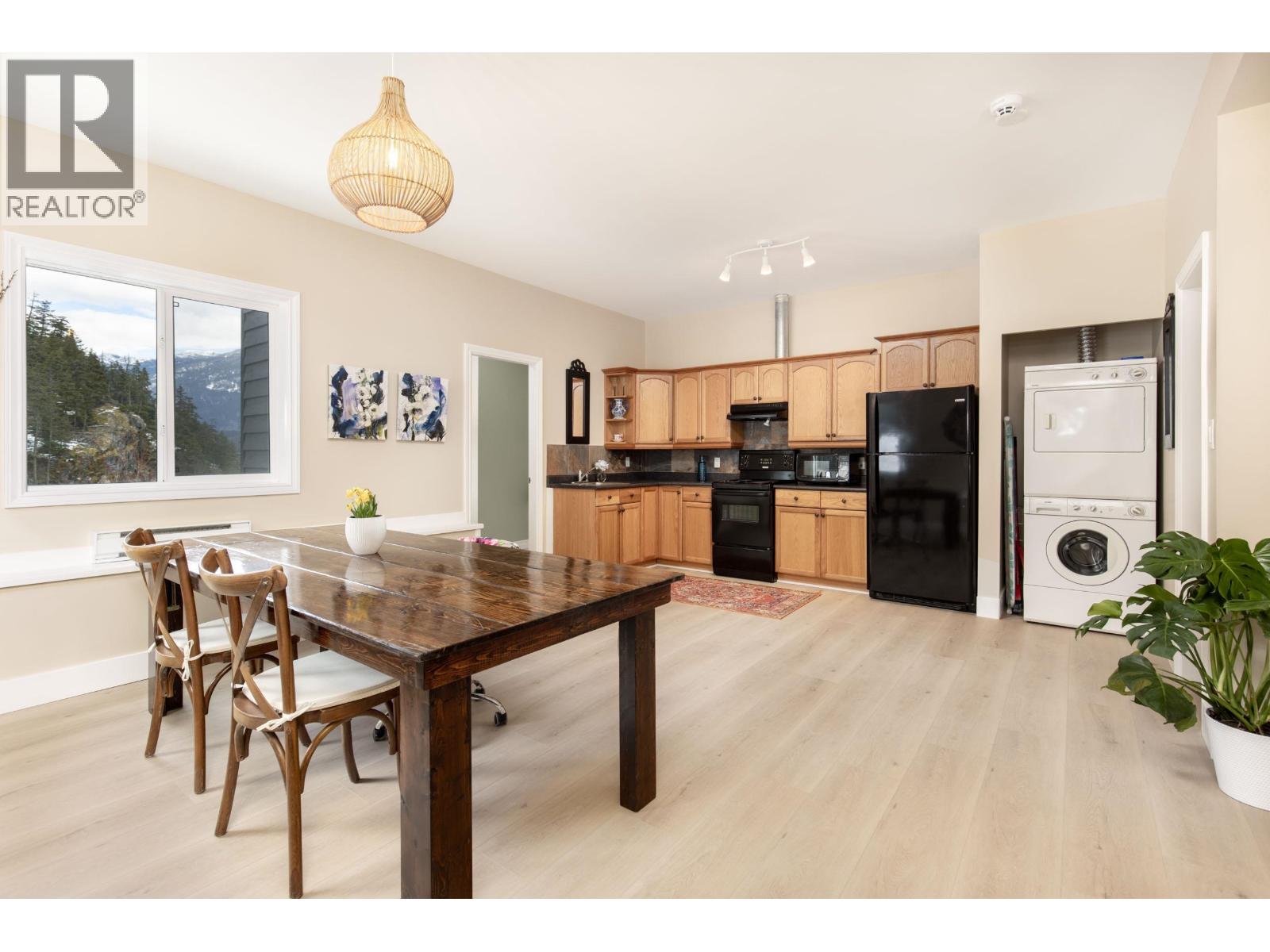 7467 Dogwood Street, Pemberton, British Columbia  V0N 2L0 - Photo 31 - R3108575