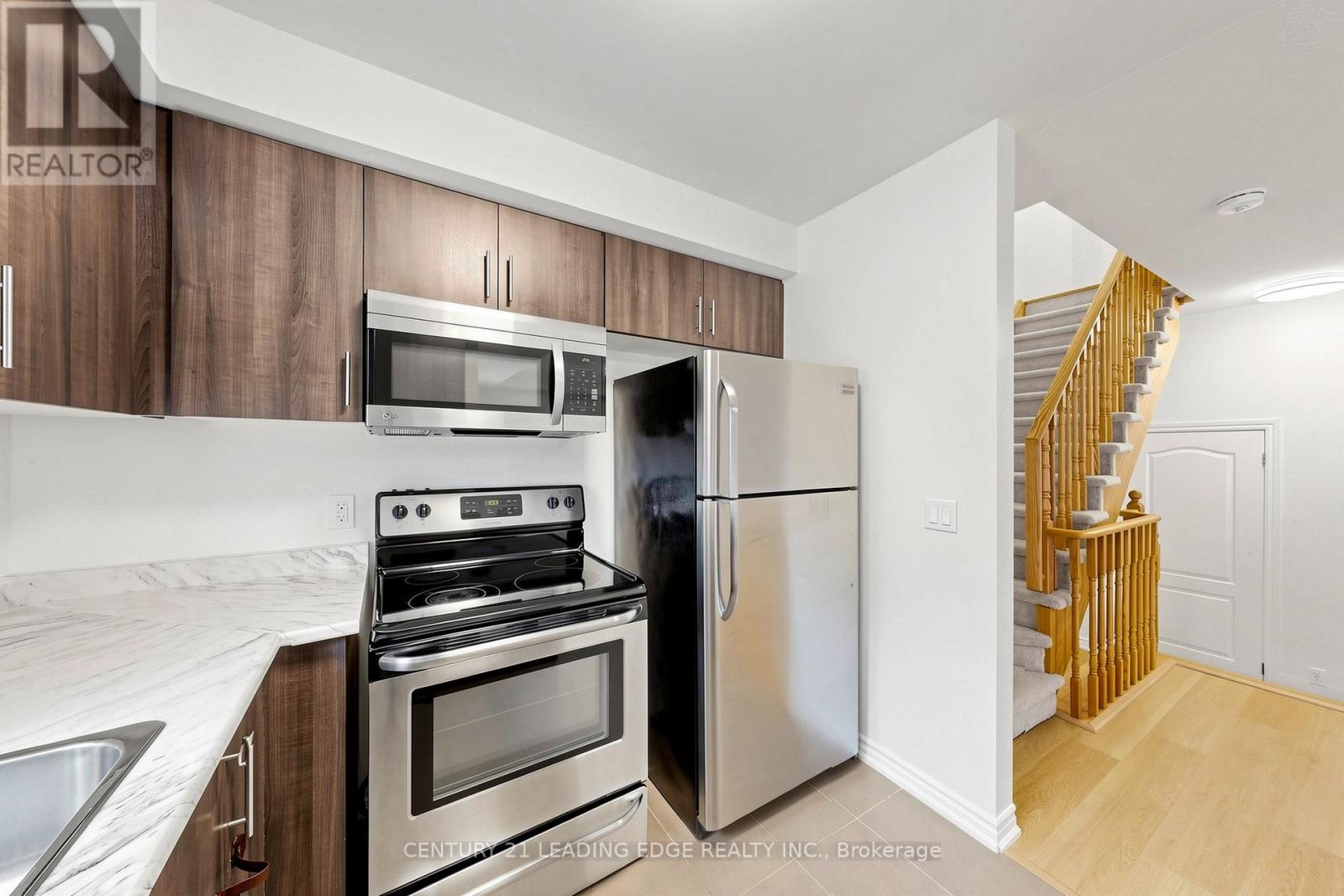 61 Far North Court, Oshawa, Ontario  L1L 0J5 - Photo 17 - E13093324