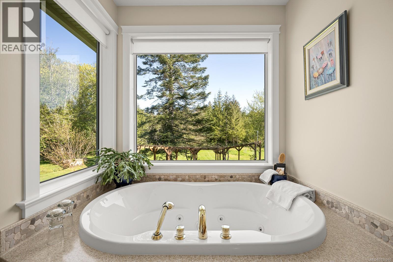 6077 Todd Rd, Courtenay, British Columbia  V9J 1P4 - Photo 46 - 1034916