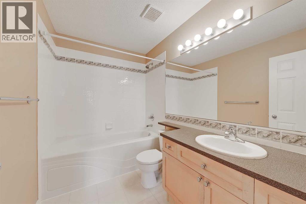 40 Simcoe Place Sw, Calgary, Alberta  T3H 4T8 - Photo 29 - A2305616