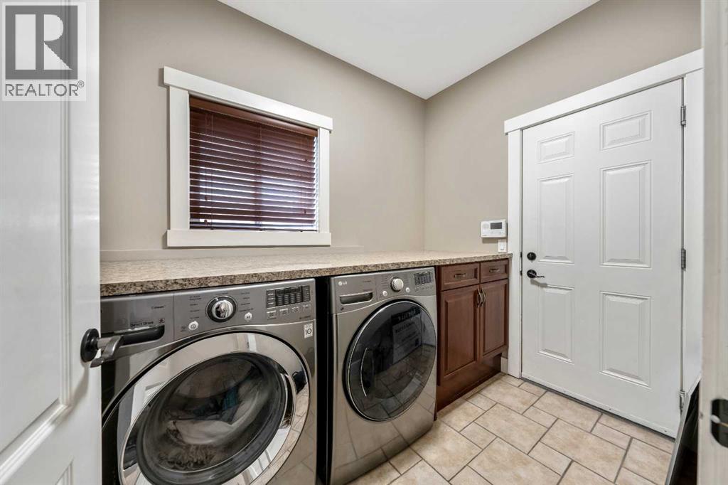 133 Channelside Cove Sw, Airdrie, Alberta  T4B 2J1 - Photo 9 - A2306073