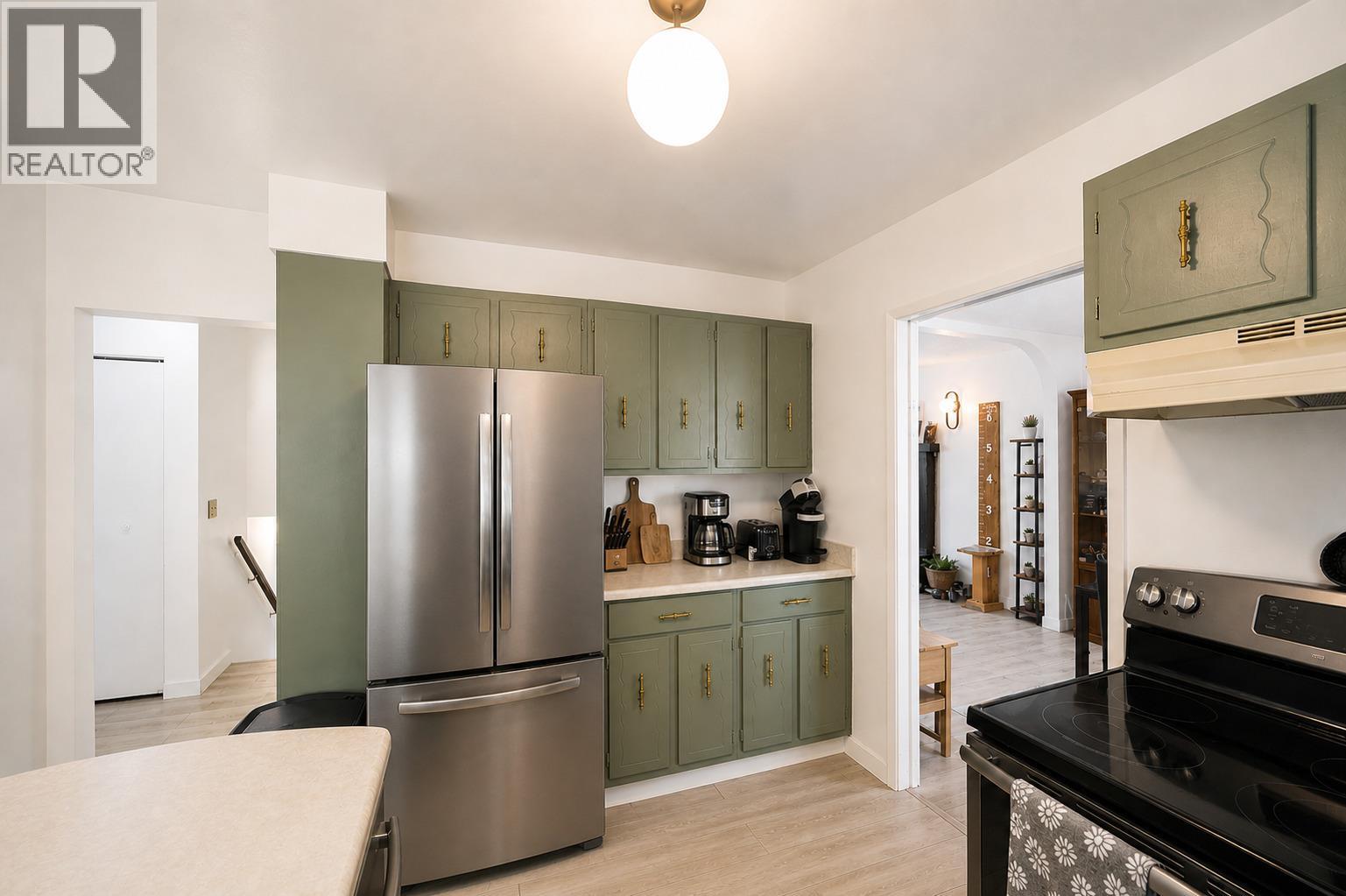 2897 Highway 3a, Nelson, British Columbia  V1L 6M1 - Photo 13 - 10385662