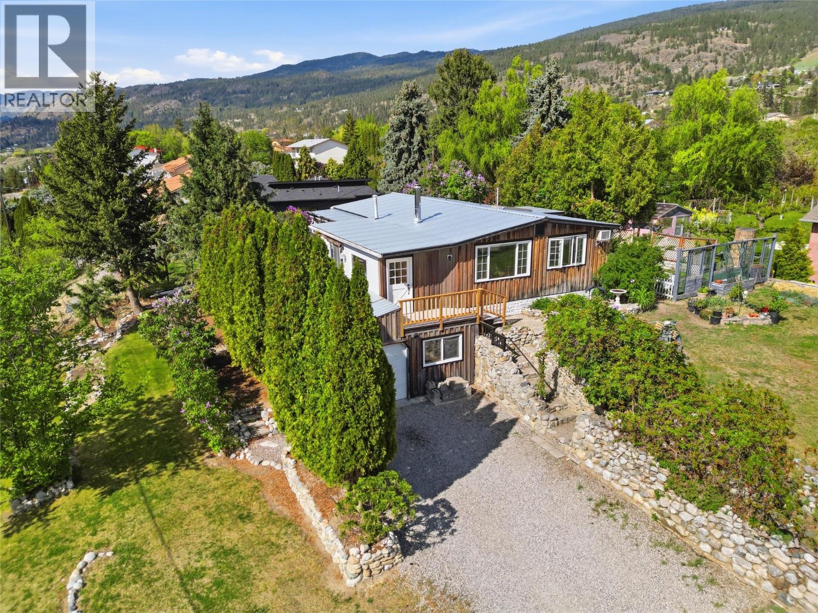 905 Lower Debeck Road, Naramata, British Columbia  V0H 1N1 - Photo 3 - 10385921