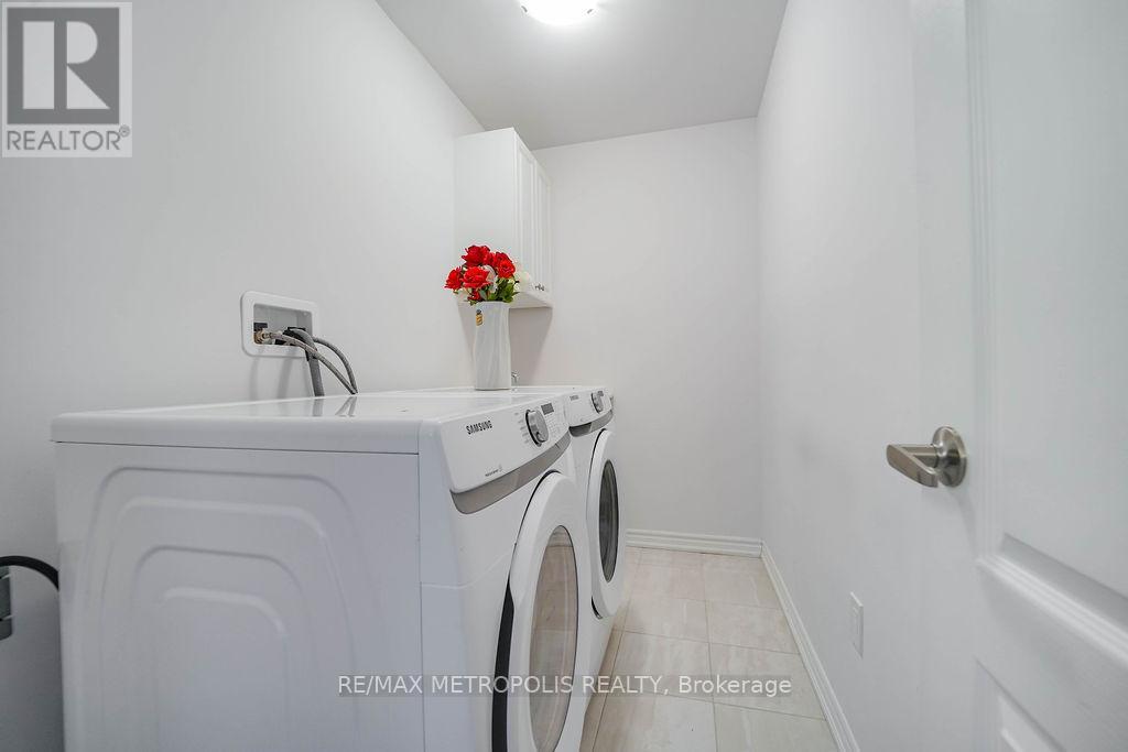 22 Haskins Crescent, Georgina, Ontario  L4P 0H4 - Photo 22 - N13093362