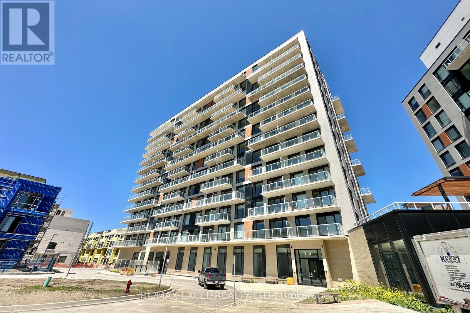 632 - 2 DAVID EYER ROAD, Richmond Hill, Ontario