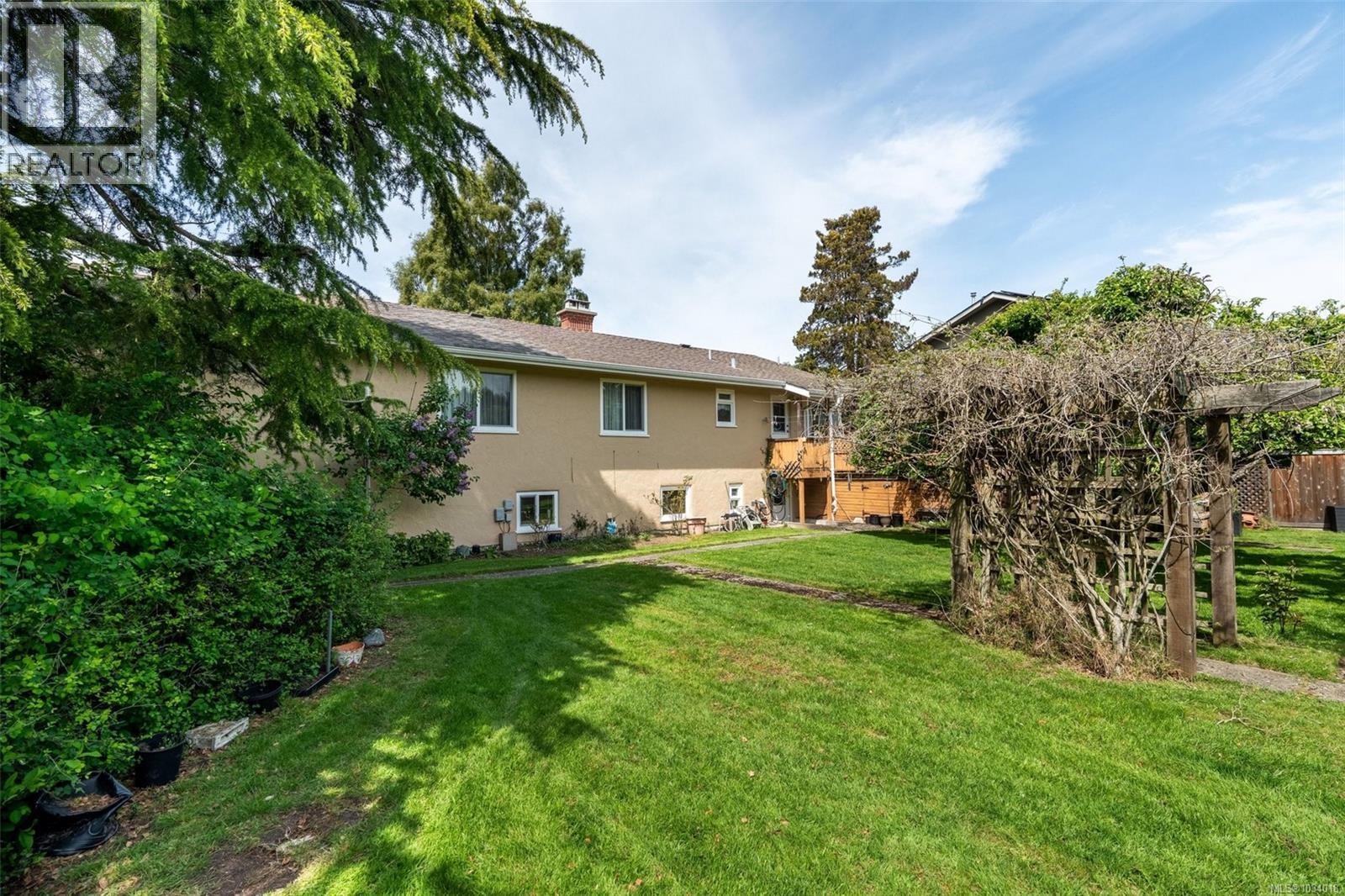 2807 Dunlevy St, Oak Bay, British Columbia  V8R 5Z4 - Photo 21 - 1034018