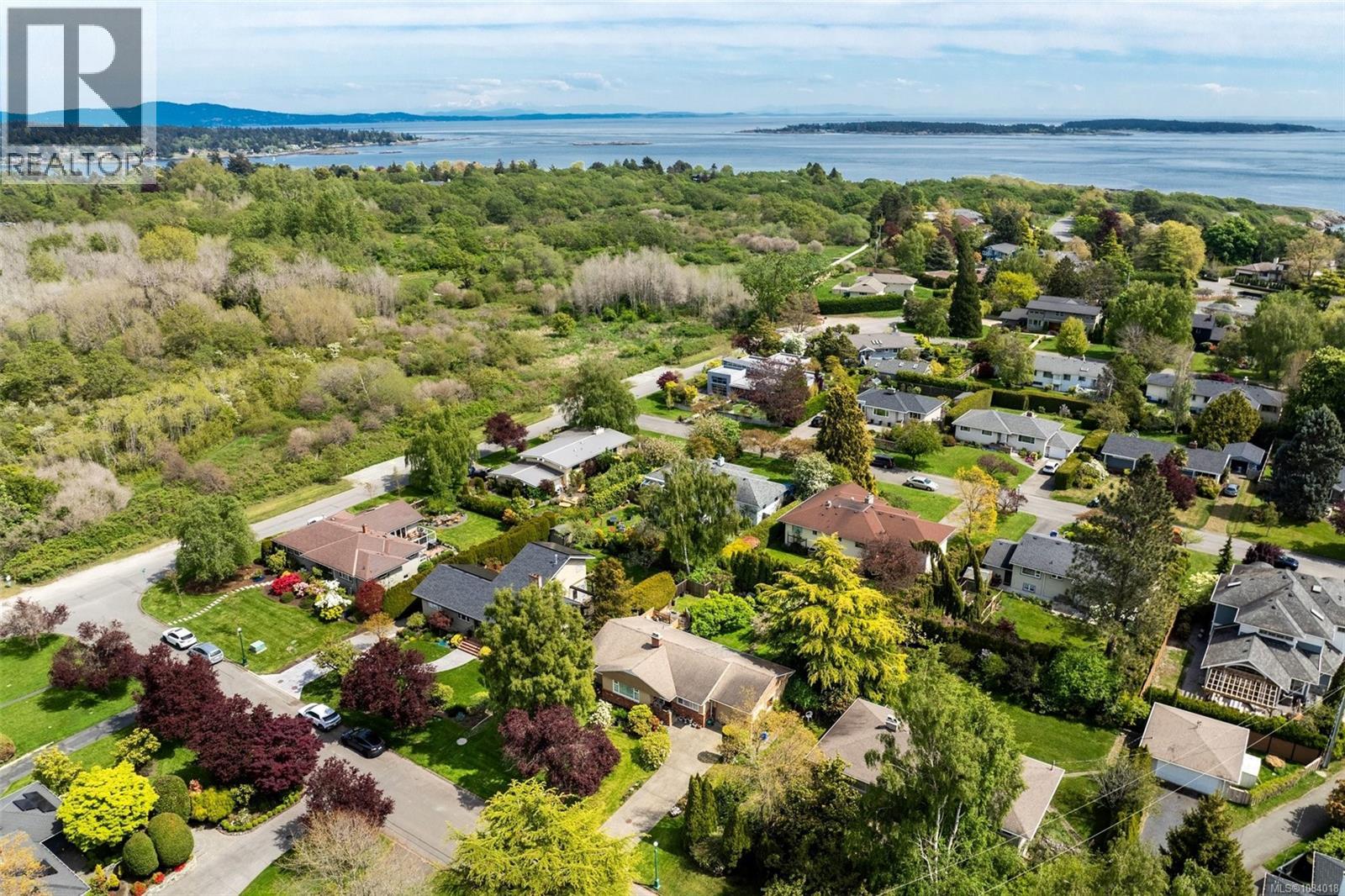 2807 Dunlevy St, Oak Bay, British Columbia  V8R 5Z4 - Photo 25 - 1034018