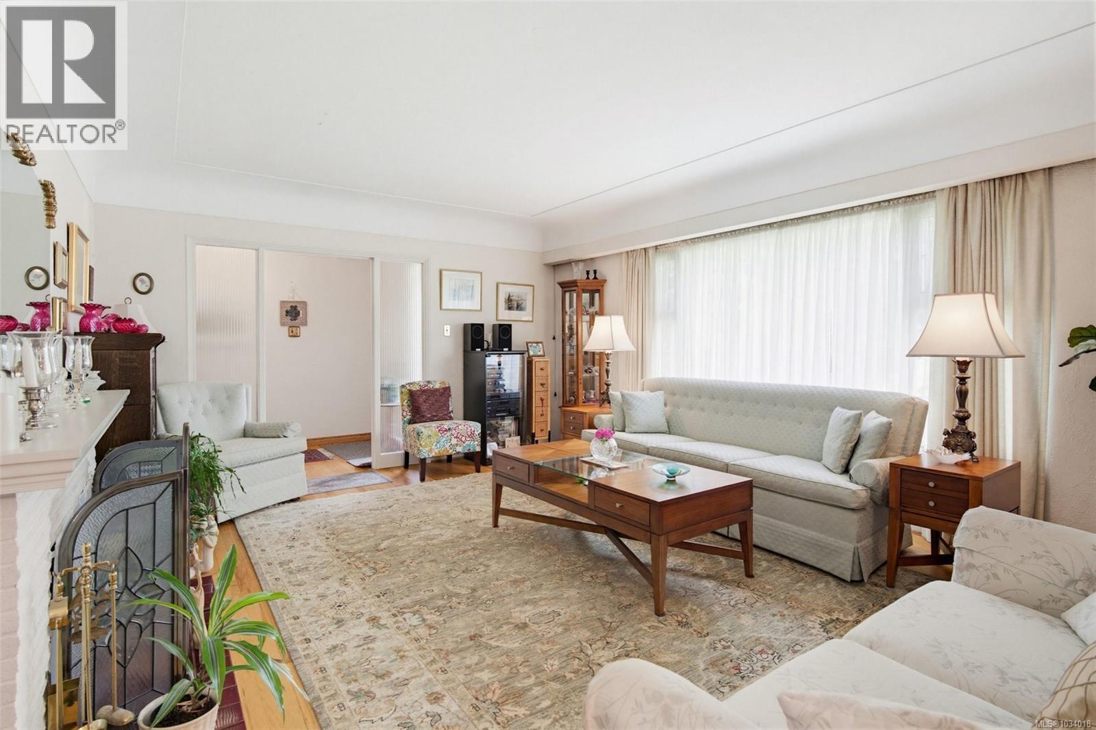 2807 Dunlevy St, Oak Bay, British Columbia  V8R 5Z4 - Photo 5 - 1034018