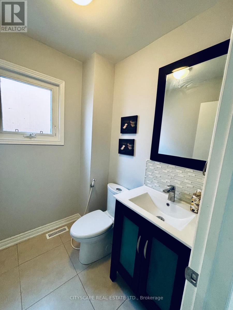 4233 Radisson Crescent, Mississauga, Ontario  L5M 4M1 - Photo 10 - W13093332