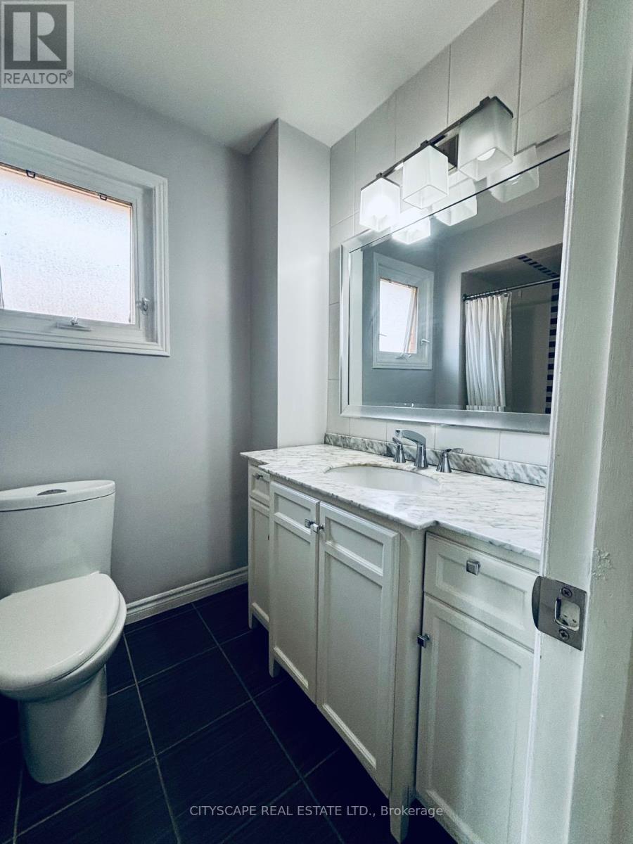 4233 Radisson Crescent, Mississauga, Ontario  L5M 4M1 - Photo 12 - W13093332