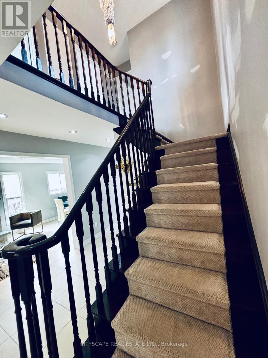 4233 Radisson Crescent, Mississauga, Ontario  L5M 4M1 - Photo 14 - W13093332