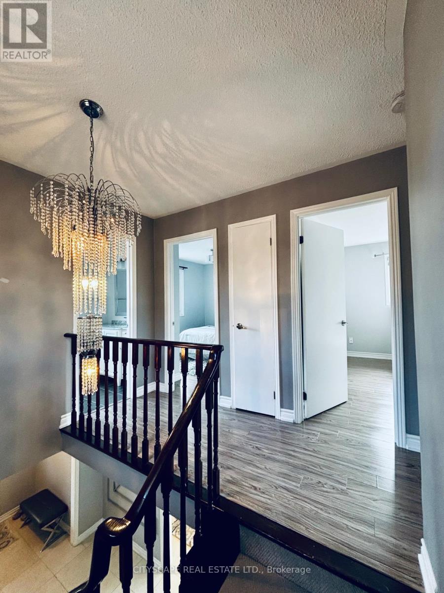 4233 Radisson Crescent, Mississauga, Ontario  L5M 4M1 - Photo 18 - W13093332